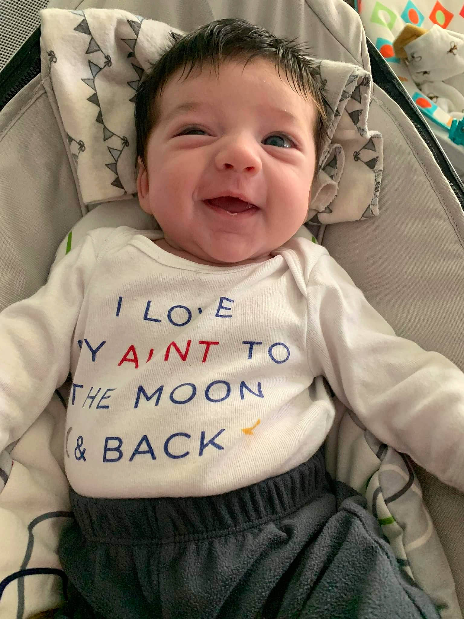 Cesar is registered to the contest to win money with this photo: baby, baby_toddler_clothing, cheek, chin, comfort, cool, eye, facial_expression, hairstyle, happy, head, iris, mouth, nose, outerwear, person, skin, sleeve, smile, toddler