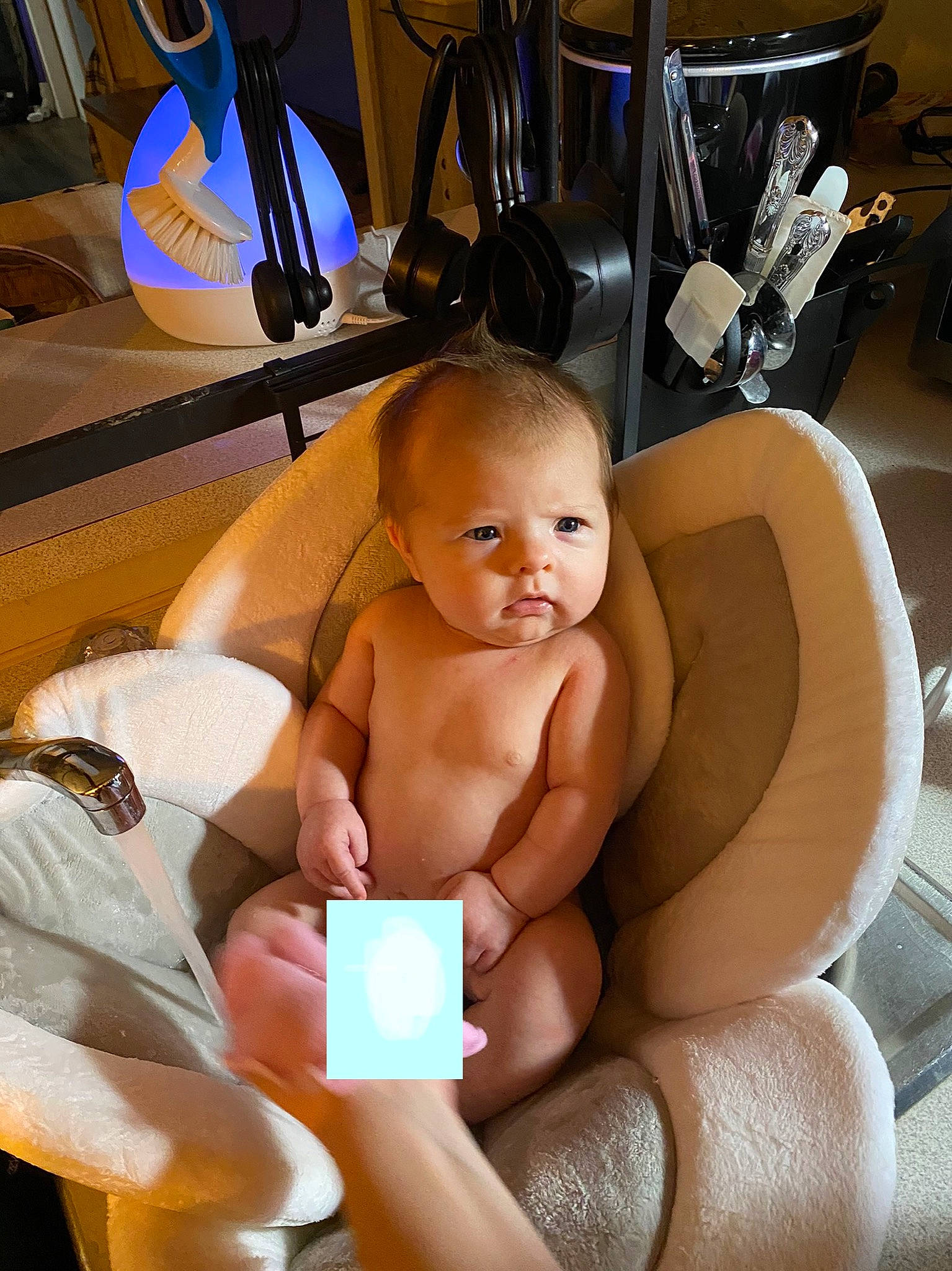 Rilynn is registered to the contest to win money with this photo: abdomen, baby, baby_products, barechested, chest, child, comfort, elbow, eye, eyelash, foot, head, human_leg, jewellery, nail, person, thigh, thumb, toddler, trunk
