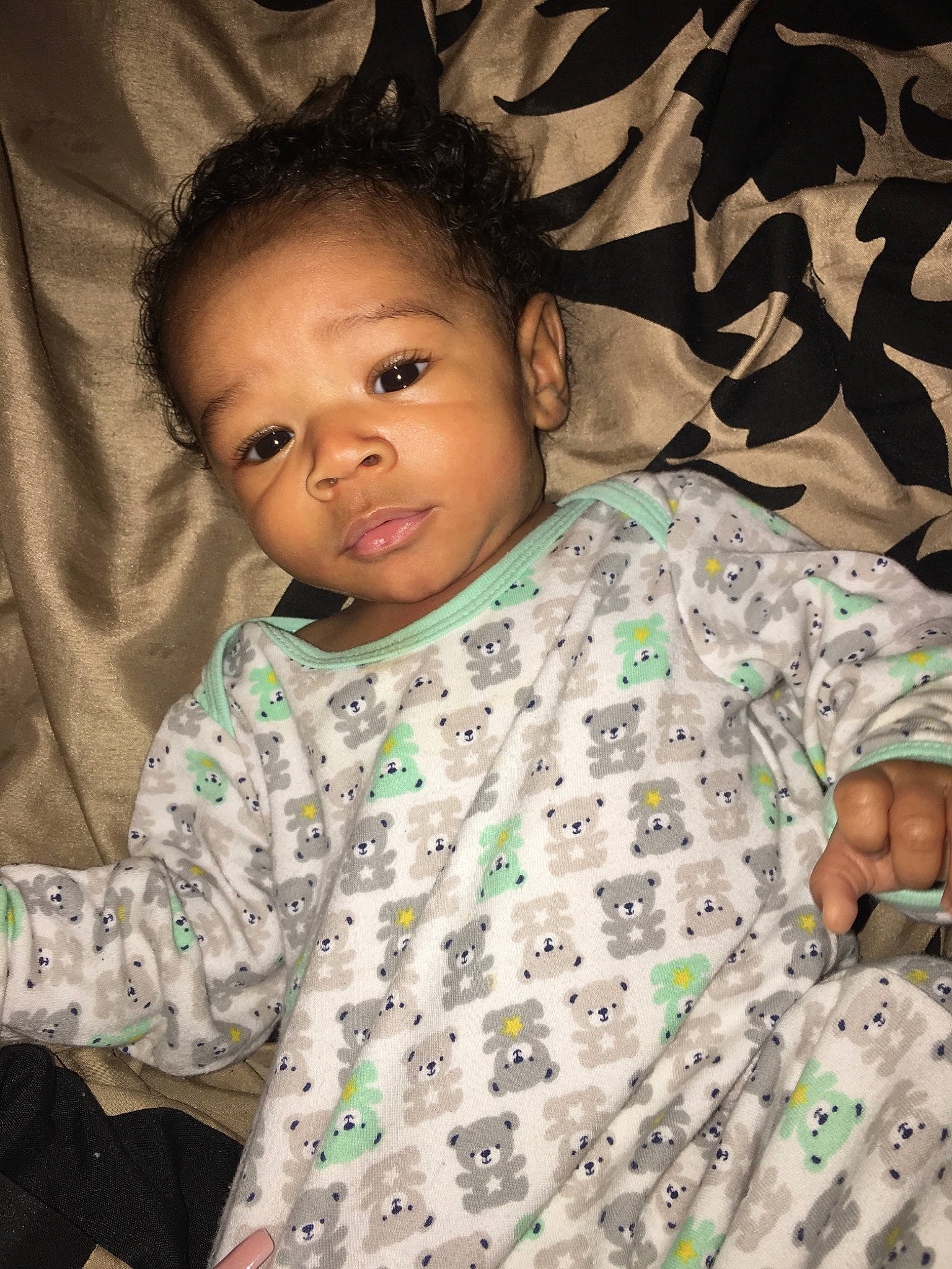 Legend is registered to the contest to win money with this photo: boy, cheek, child, day, emotion, eye, face, facial_expression, girl, hair, head, human, infant, nose, organ, person, skin, smile, textile, toddler