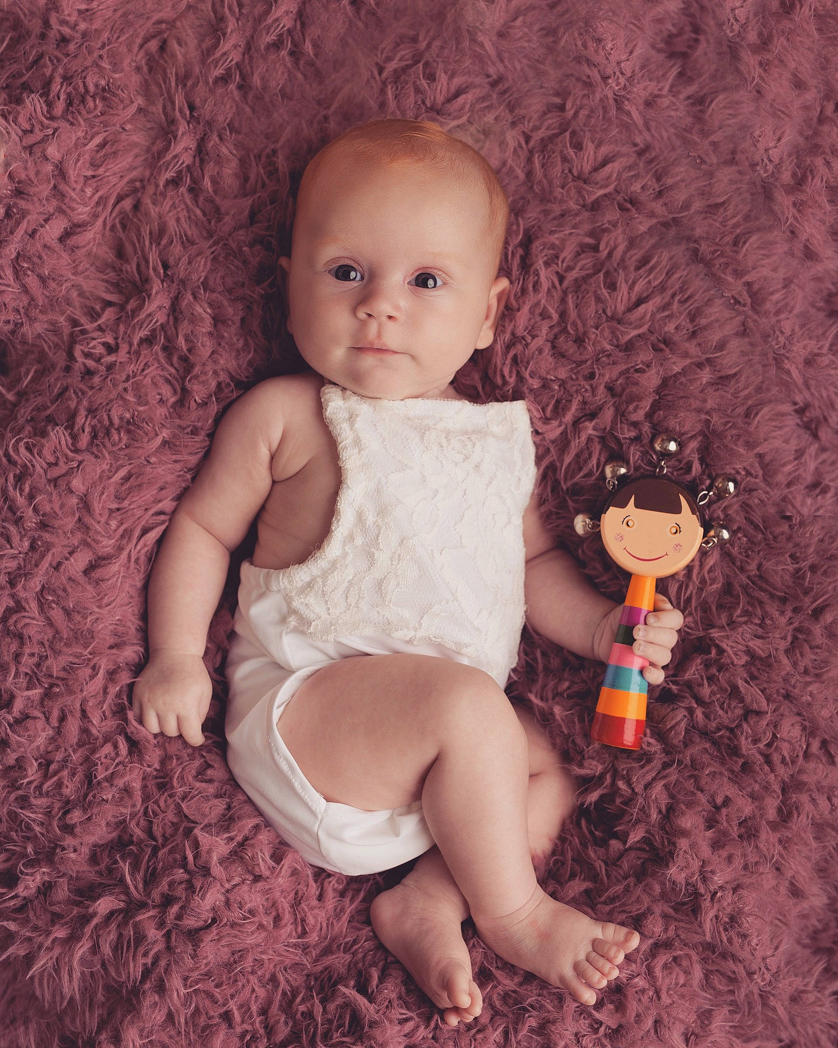 Maddy a rejoint le concours — aidez-le/la à gagner de superbes lots ! baby, baby_toddler_clothing, beauty, cheek, chest, finger, flash_photography, happy, human_body, human_leg, iris, knee, neck, person, pink, skin, stomach, thigh, toddler, trunk