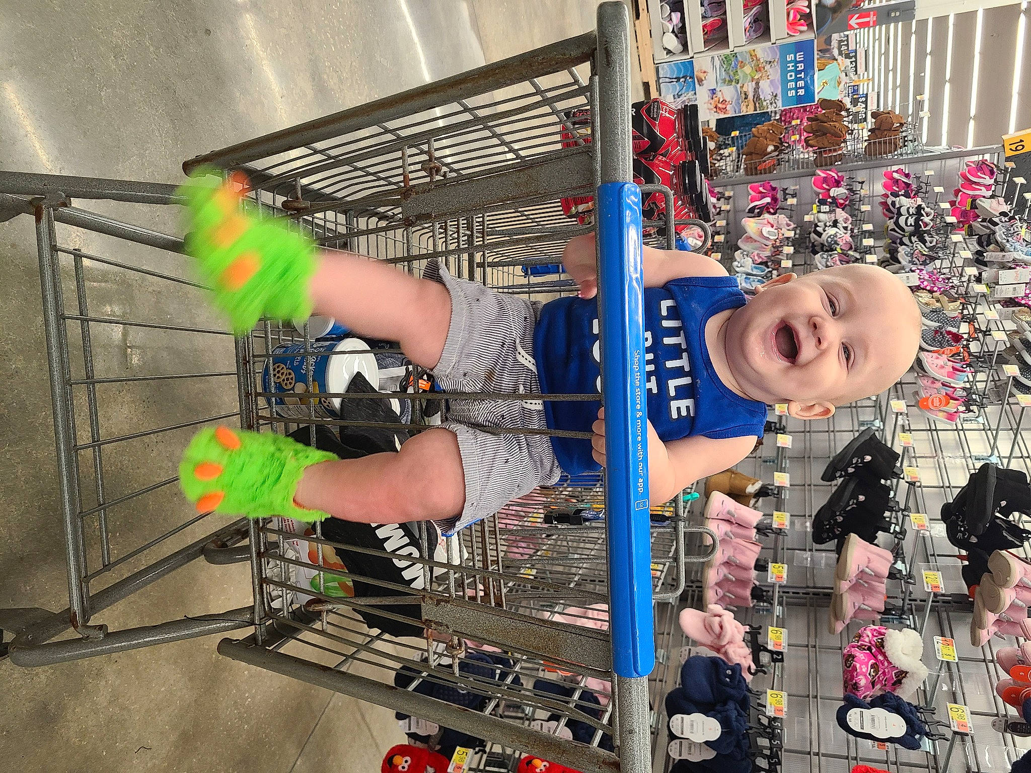 Aspen is registered to the contest to win money with this photo: electric_blue, electrical_supply, engineering, event, eyewear, fun, leisure, machine, person, recreation, shorts, smile, sportswear, street_fashion, t_shirt, thigh, toy