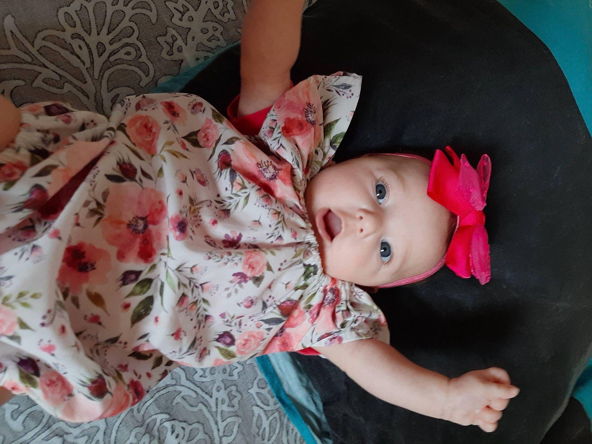 Neyla participe au concours pour gagner de l'argent avec cette photo : baby, cheek, child, lip, person, pink, plant, skin, smile, textile, toddler