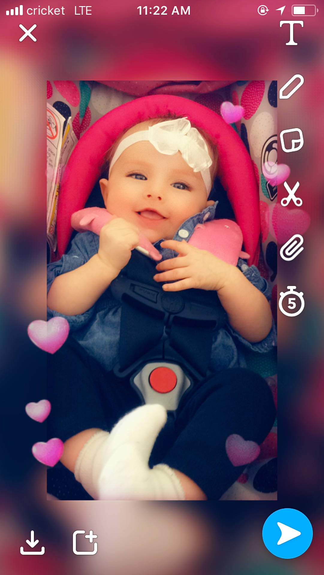 Terra is registered to the contest to win money with this photo: child, computer_wallpaper, girl, graphics, infant, love, person, photo_caption, photomontage, pink, red, skin, smile, toddler