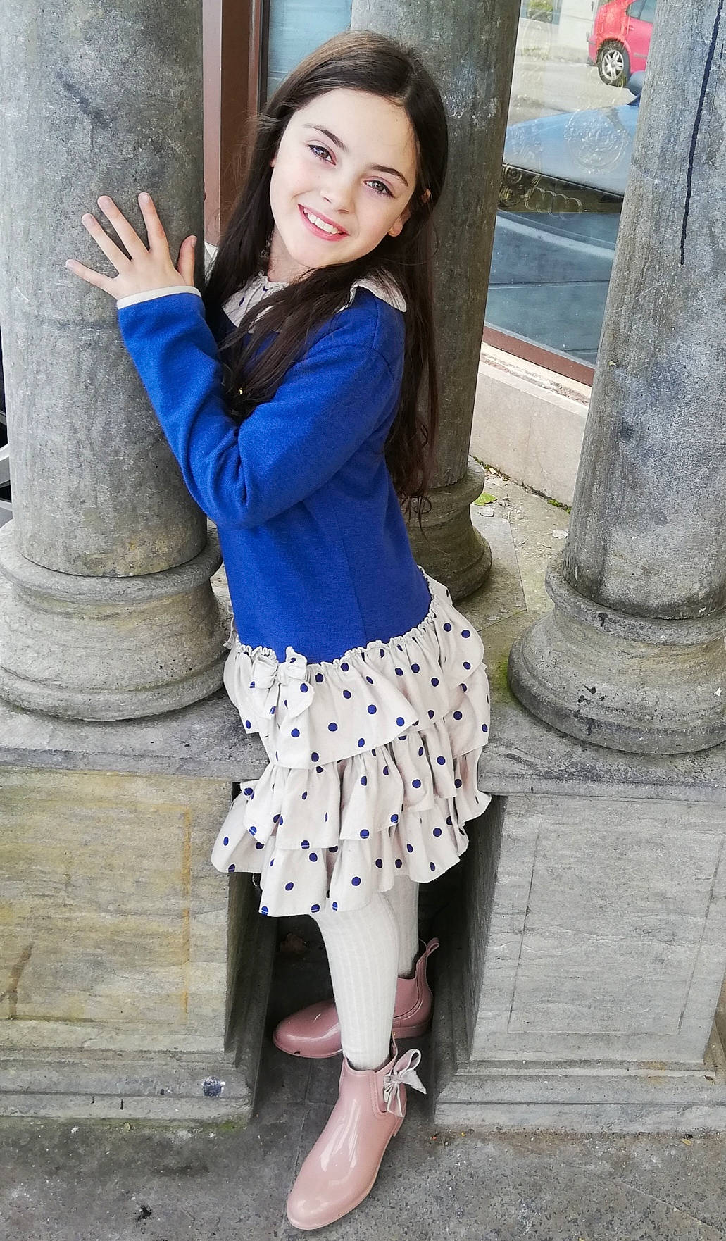 Gisela a rejoint le concours — aidez-le/la à gagner de superbes lots ! beauty, blue, clothing, design, dress, electric_blue, fashion, fashion_design, joy, lady, leg, long_hair, model, outerwear, pattern, person, photography, skin, snapshot, street_fashion