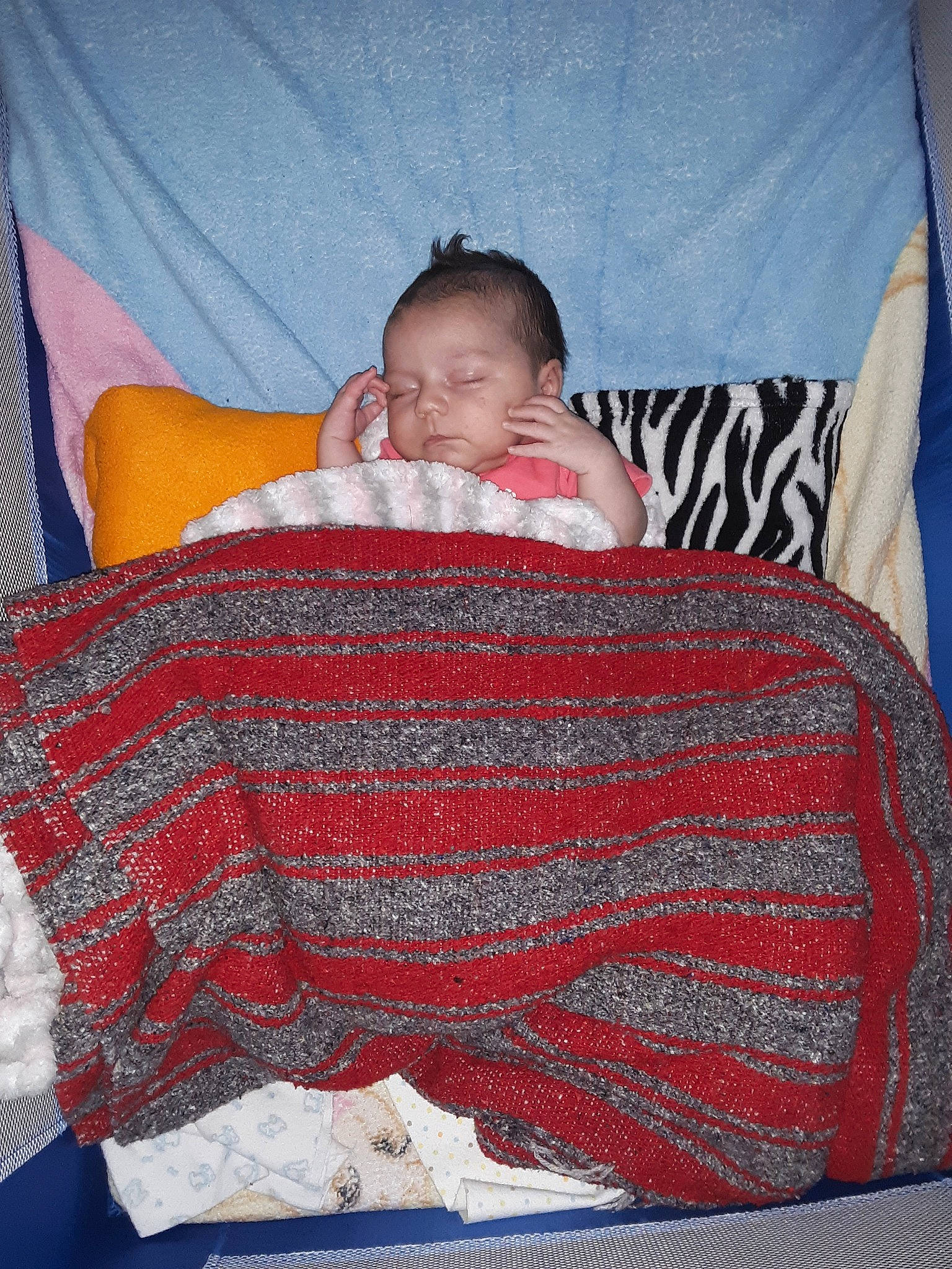 Madixx is registered to the contest to win money with this photo: baby, bedding, blanket, child, comfort, furniture, knitting, linens, person, textile
