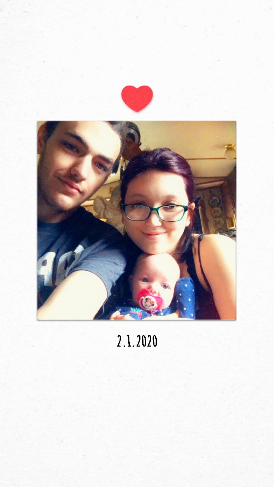 Sapphire is registered to the contest to win money with this photo: child, cool, daughter, family, father, friendship, fun, glasses, happy, headwear, joy, love, person, photo_caption, photograph, photography, selfie, smile, snapshot, toddler