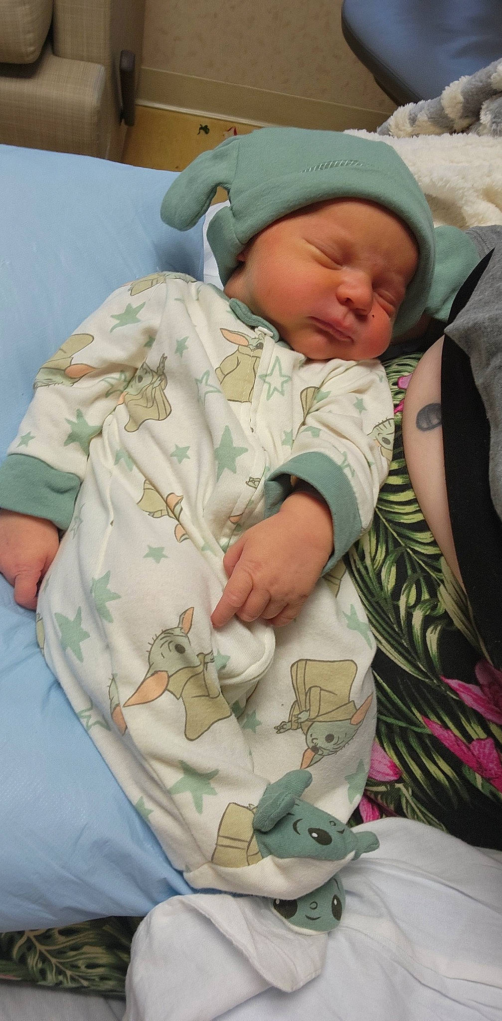 Atreus is registered to the contest to win money with this photo: baby, baby_products, baby_sleeping, baby_toddler_clothing, beanie, cap, cheek, child, comfort, headwear, health_care, knit_cap, linens, nap, pattern, person, product, sitting, skin, sleep