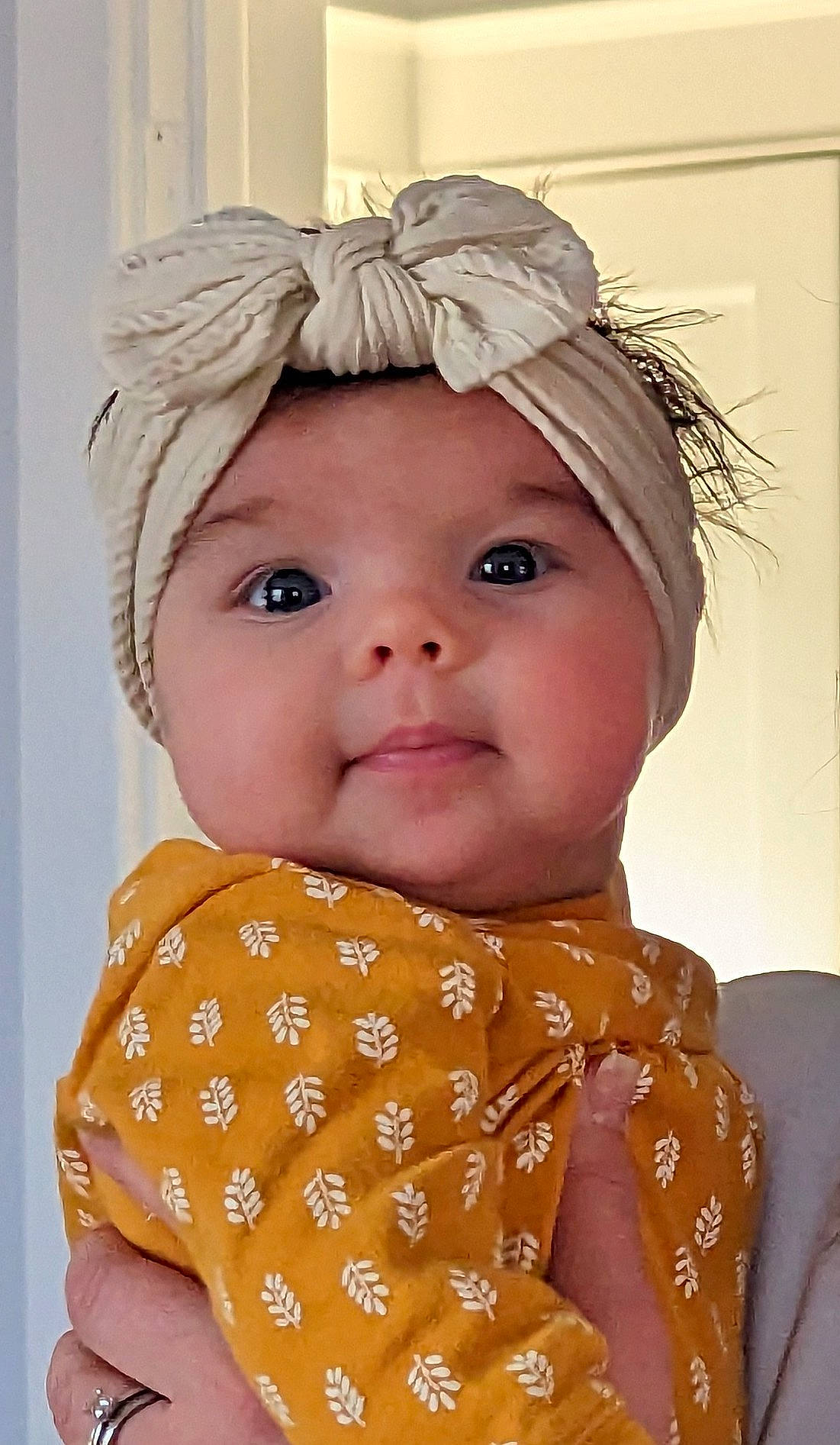 Anya is registered to the contest to win money with this photo: baby, baby_toddler_clothing, beauty, cheek, chin, collar, eye, eyebrow, eyelash, happy, head, headband, headwear, iris, lip, neck, nose, person, pink, skin