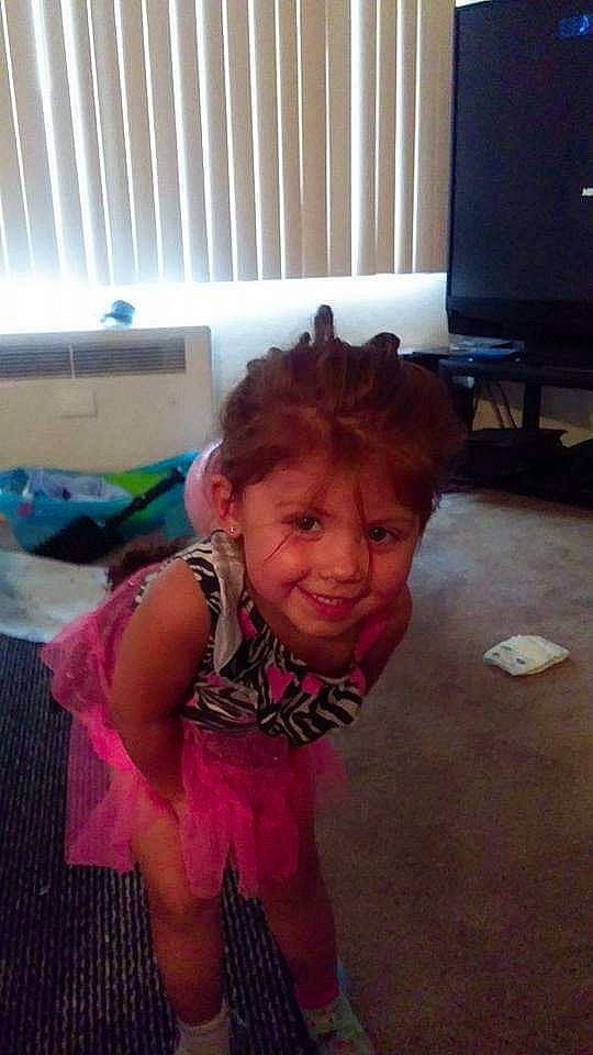 Aisha is registered to the contest to win money with this photo: arm, cheek, child, cool, ear, electronic_device, face, fun, head, joint, joy, leg, neck, person, play, shoulder, smile, toddler