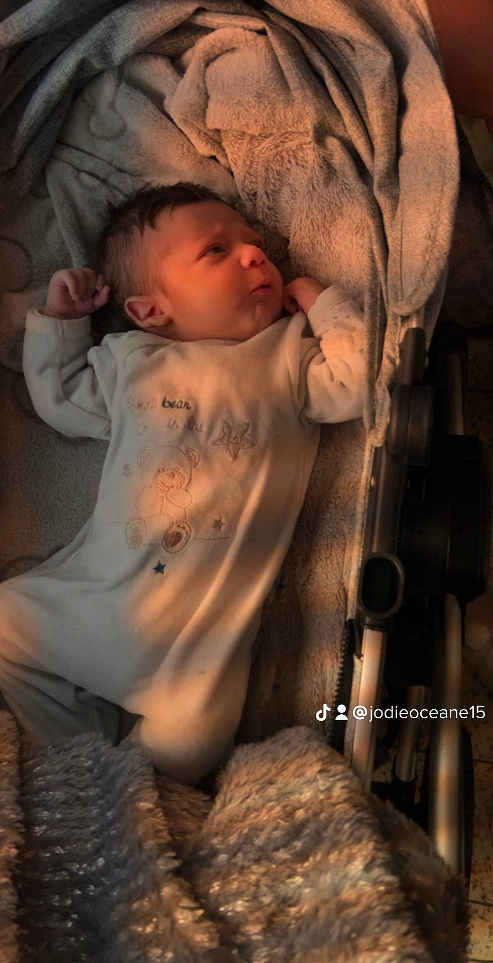 Lyziano participe au concours pour gagner de l'argent avec cette photo : abdomen, baby, baby_products, baby_sleeping, barechested, cheek, chest, child, comfort, darkness, flash_photography, flesh, happy, human_body, linens, navel, person, sitting, stomach, toddler