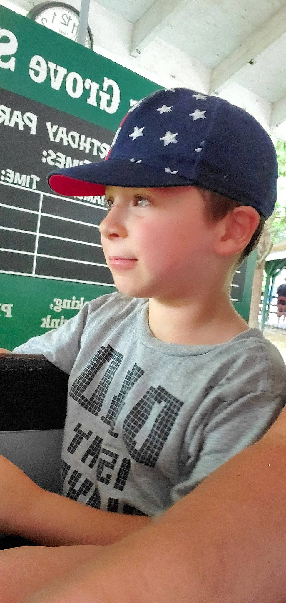 Benjamin is registered to the contest to win money with this photo: baseball_cap, cap, clothing, cool, fashion_accessory, hat, headgear, person