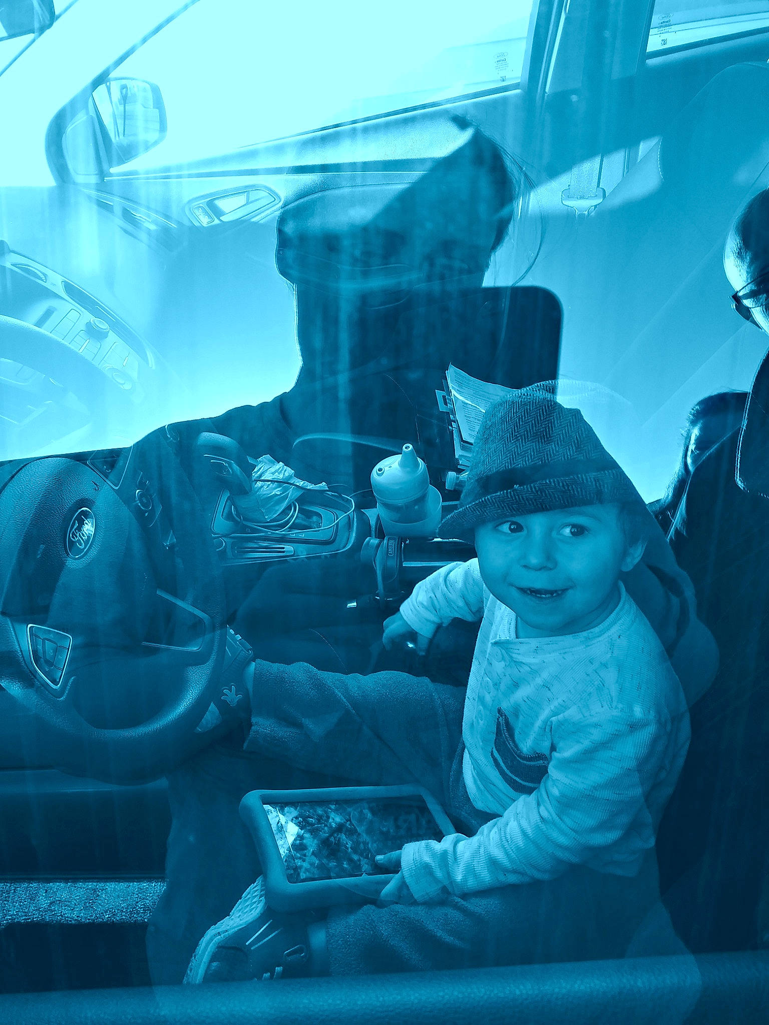 Joey is registered to the contest to win money with this photo: child, cloud, person, vehicle