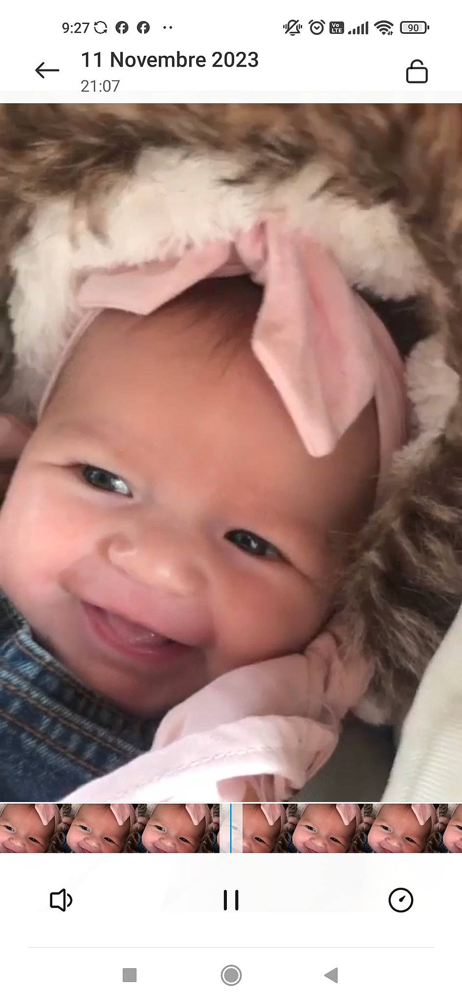 Alya participe au concours pour gagner de l'argent avec cette photo : cheek, chin, eye, eyebrow, eyelash, face, flash_photography, gesture, happy, head, headwear, iris, lip, mouth, nose, organ, person, photograph, pink, skin