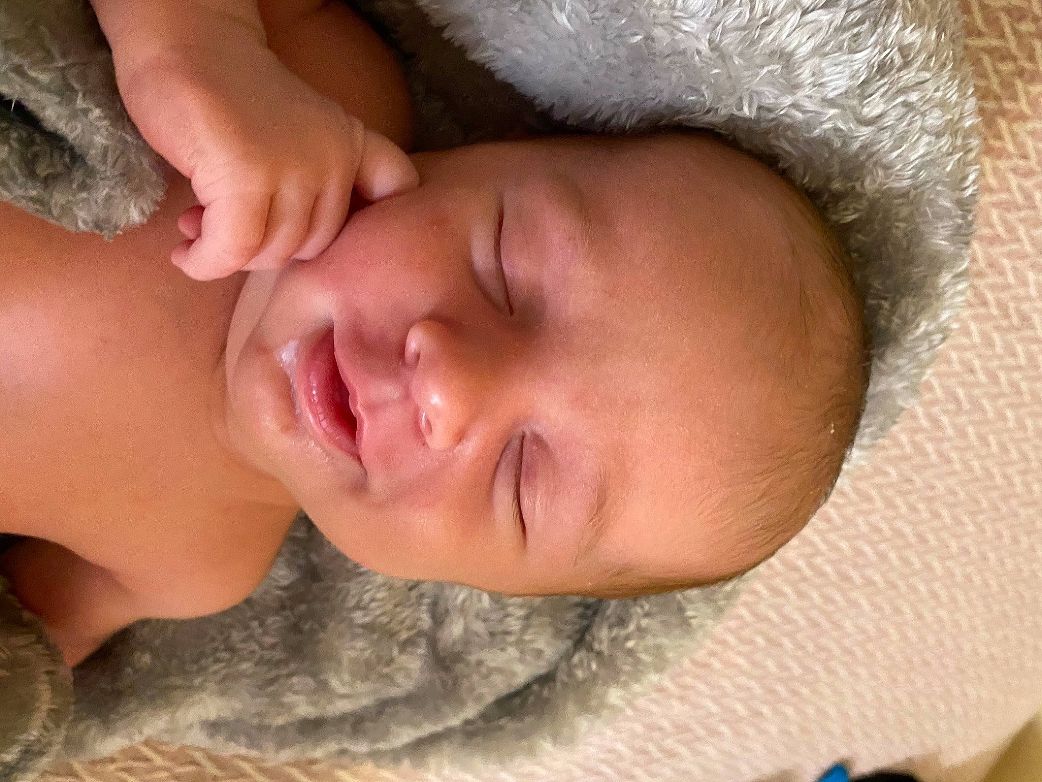 Prince Samuel is registered to the contest to win money with this photo: cheek, chin, comfort, ear, eye, eyebrow, eyelash, face, forehead, hair, hand, head, human_body, iris, lip, mouth, neck, nose, person, skin