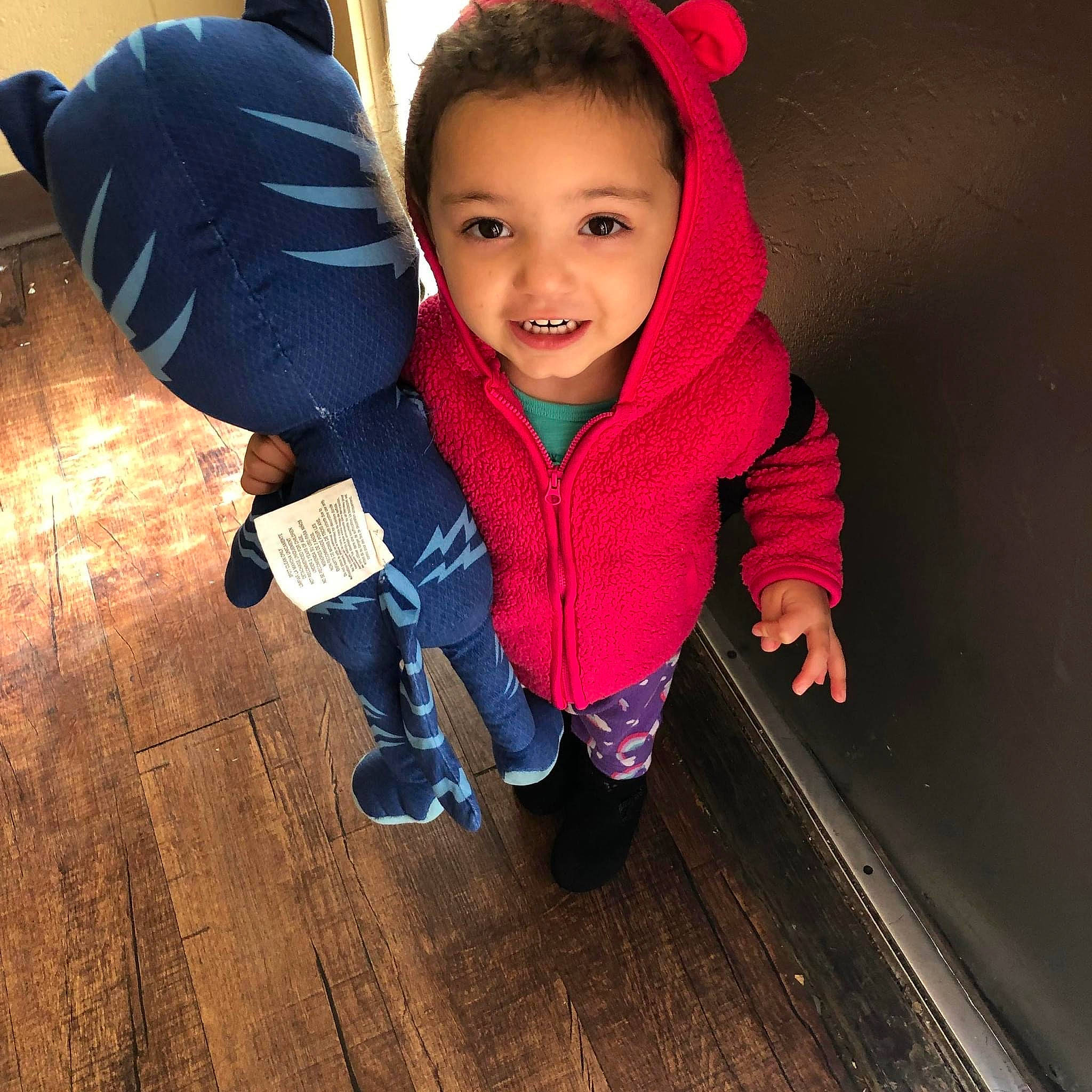 Faith is registered to the contest to win money with this photo: baby, baby_toddler_clothing, beauty, cool, electric_blue, flooring, fun, hand, happy, hardwood, jacket, joy, leisure, person, recreation, sleeve, smile, standing, swing, thumb