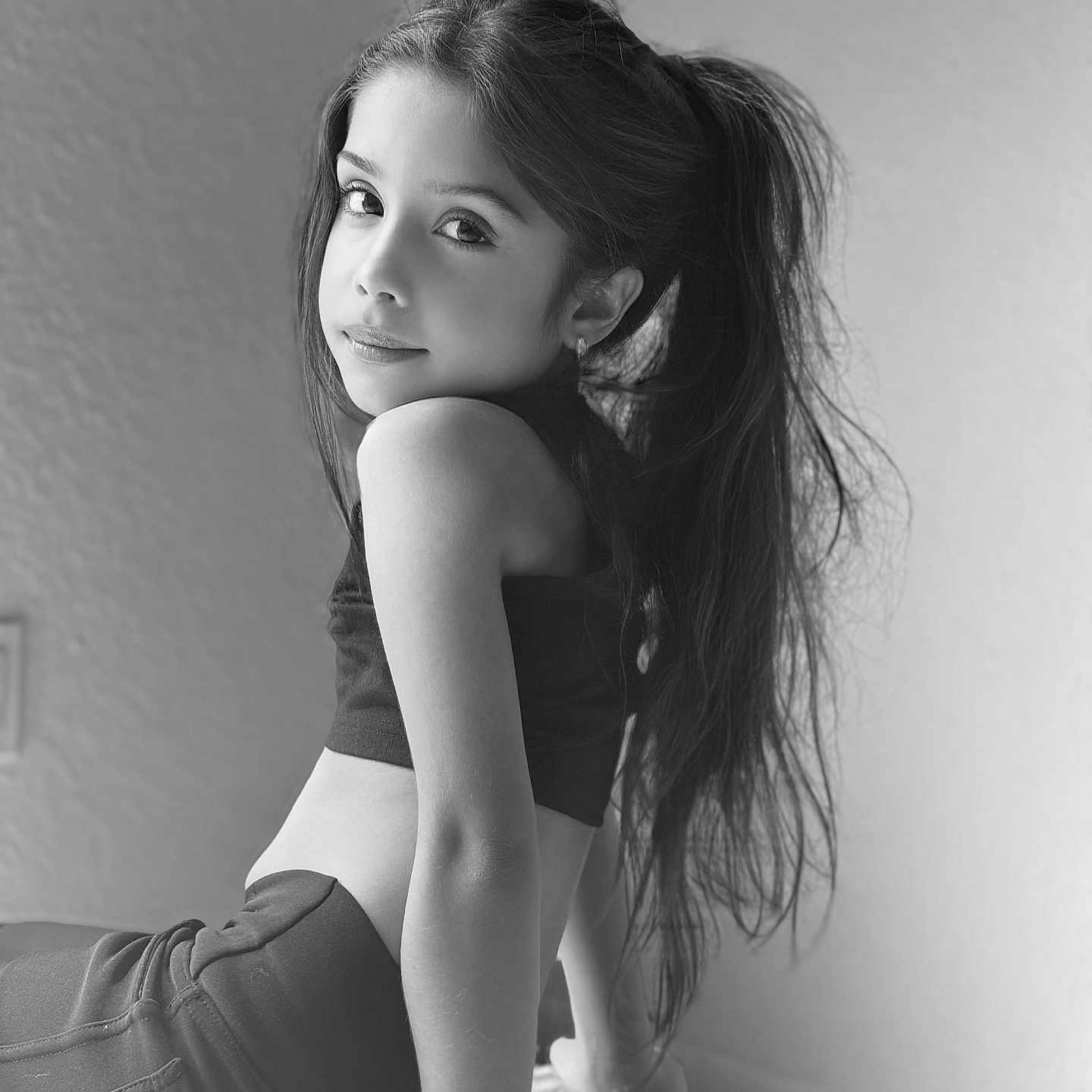 Nashley Hernández is registered to the contest to win money with this photo: adult, back, bodypart, clothing, dress, face, fashion, female, finger, hair, hand, happy, head, person, photography, portrait, shorts, smile, underwear, woman