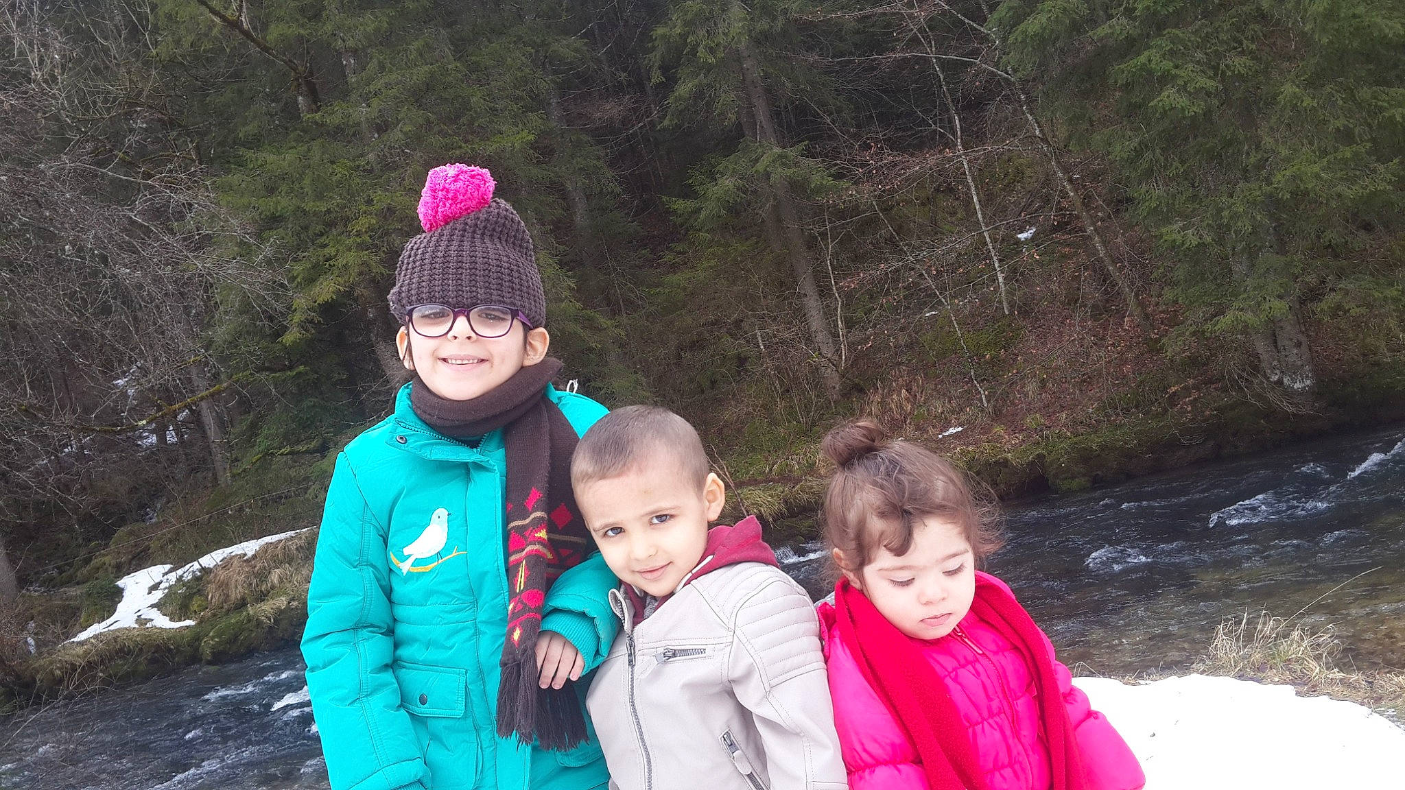 Sophia a rejoint le concours — aidez-le/la à gagner de superbes lots ! child, event, forest, freezing, fun, grass, happy, headwear, jacket, joy, landscape, leisure, outerwear, person, plant, recreation, smile, snow, spring, toddler