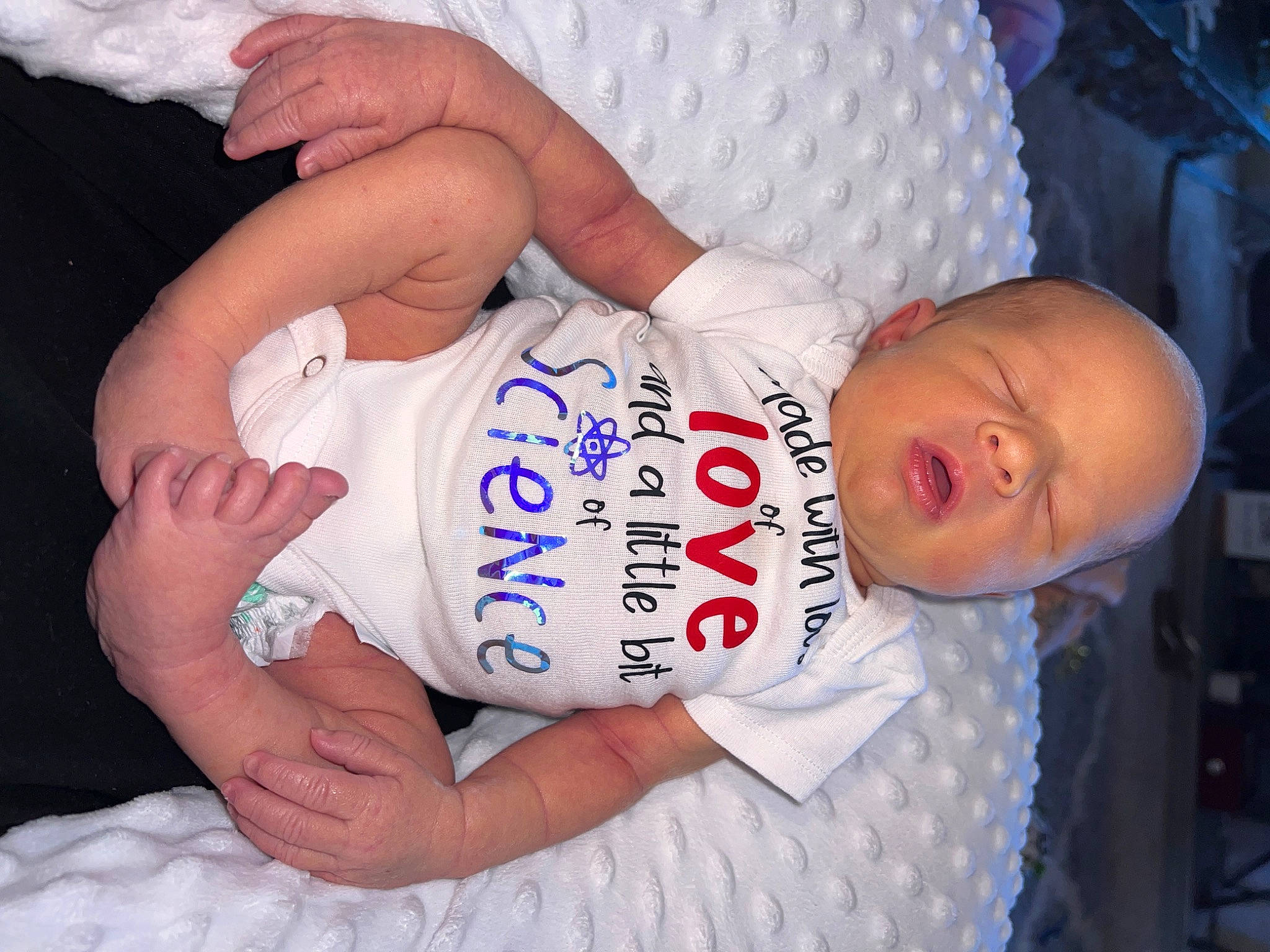 Lucas is registered to the contest to win money with this photo: abdomen, baby, baby_toddler_clothing, chest, child, comfort, elbow, finger, gesture, hand, muscle, nail, person, product, skin, sleeve, textile, thumb, toddler, trunk