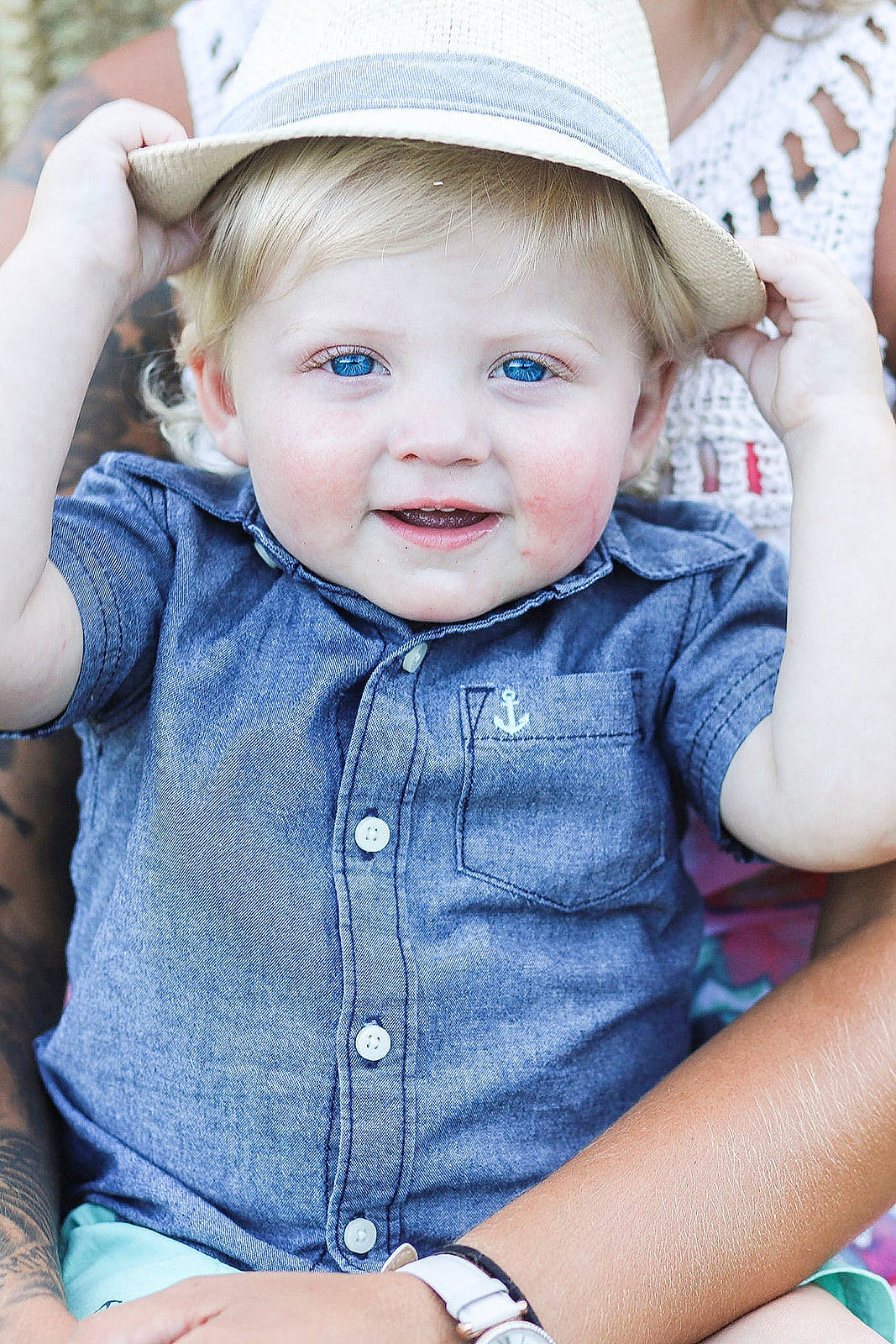 Zaelyn is registered to the contest to win money with this photo: baby, baby_toddler_clothing, beauty, blond, cheek, child, child_model, eye, fashion_accessory, hat, headgear, people, person, photography, product, sitting, skin, sleeve, smile, sun_hat