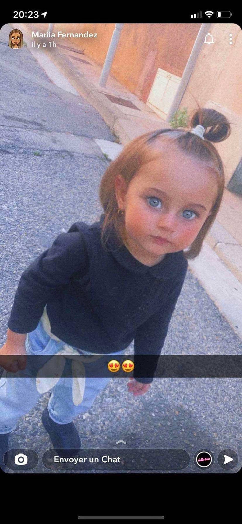 Lusiana participe au concours pour gagner de l'argent avec cette photo : asphalt, child, city, electric_blue, eyewear, flooring, fun, glass, leisure, lip, person, recreation, road, road_surface, shadow, sidewalk, sitting, street, vacation, wood