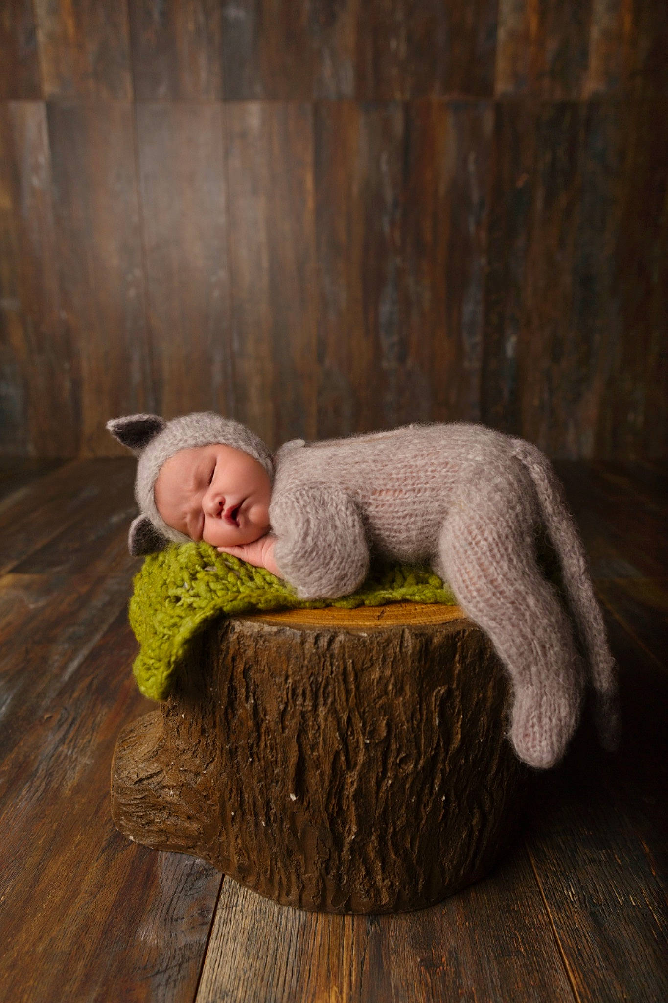 Ryatt is registered to the contest to win money with this photo: baby, child, comfort, crawling, fawn, flash_photography, flooring, fur, grass, happy, hardwood, leisure, people_in_nature, person, sitting, smile, sunglasses, toddler, wood, wood_flooring