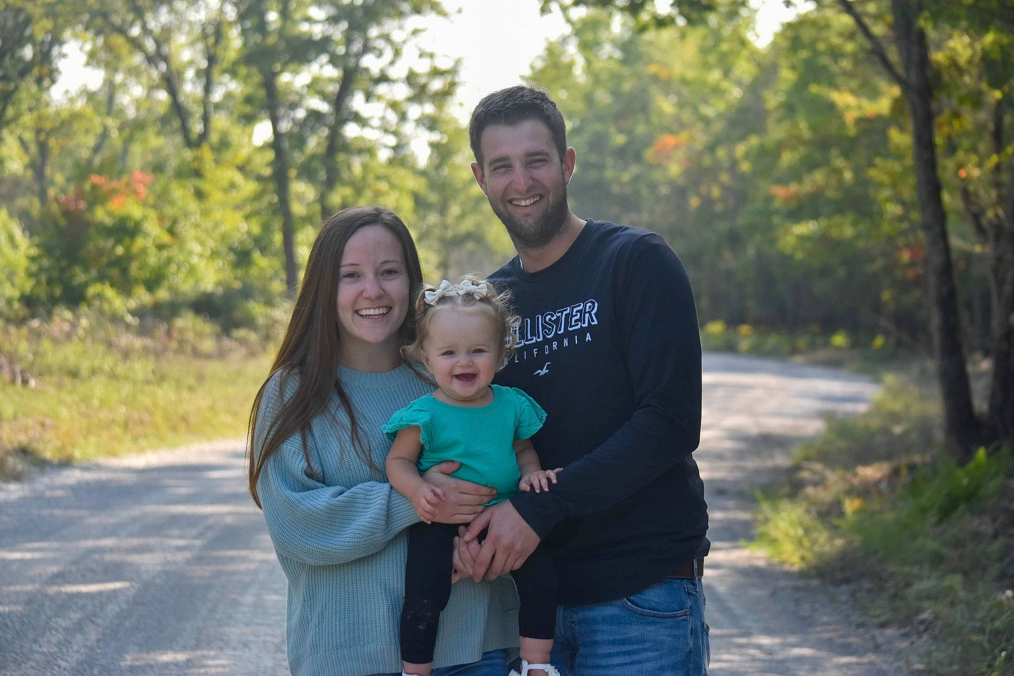 Remi is registered to the contest to win money with this photo: baby, child, event, flash_photography, forest, fun, gesture, grass, happy, joy, landscape, leaf, leisure, people_in_nature, person, plant, sky, smile, summer, t_shirt