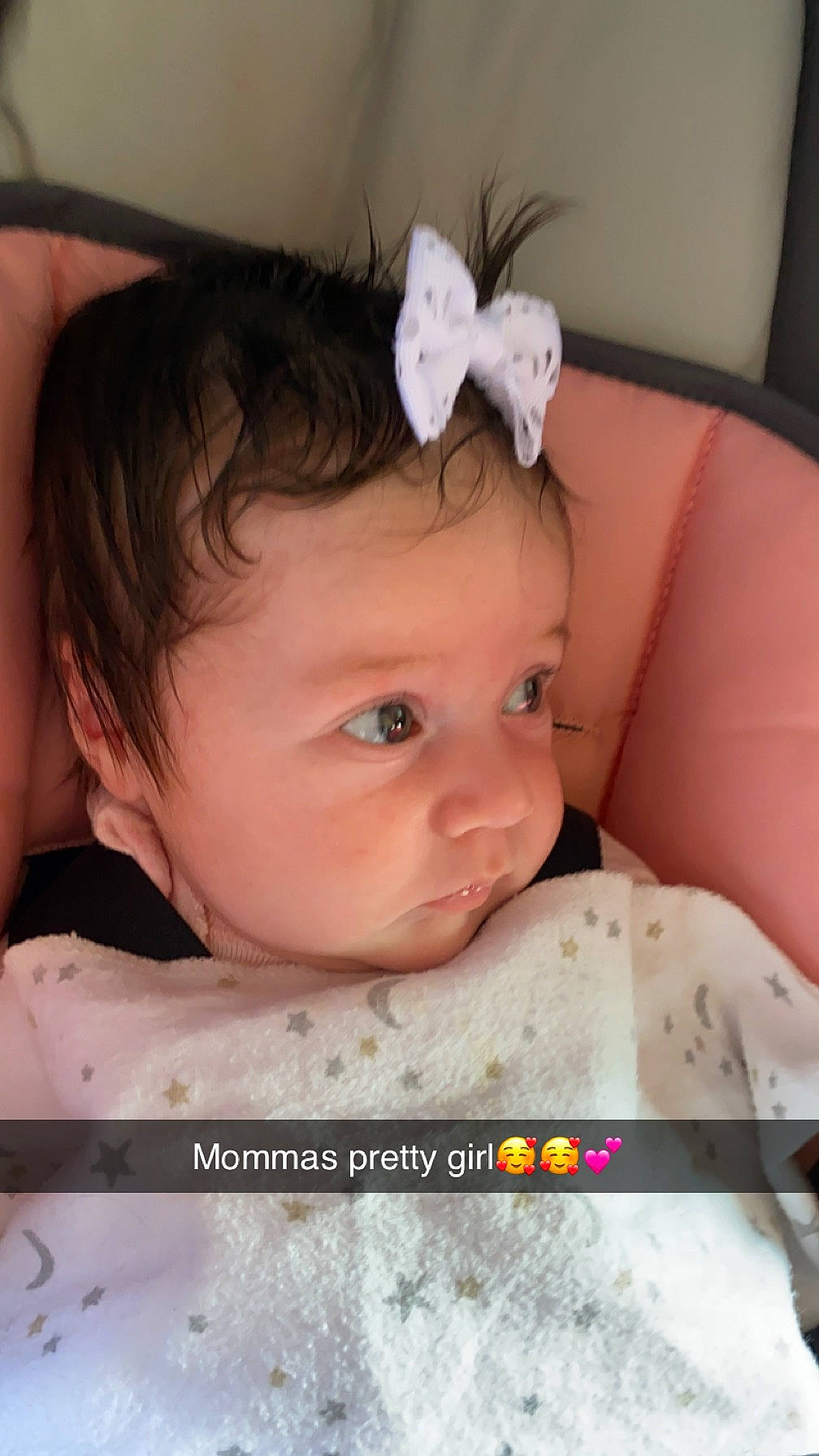 Miah is registered to the contest to win money with this photo: baby, baby_toddler_clothing, beauty, cheek, child, chin, ear, eyebrow, eyelash, forehead, happy, headband, headpiece, iris, lip, neck, person, pink, skin, textile