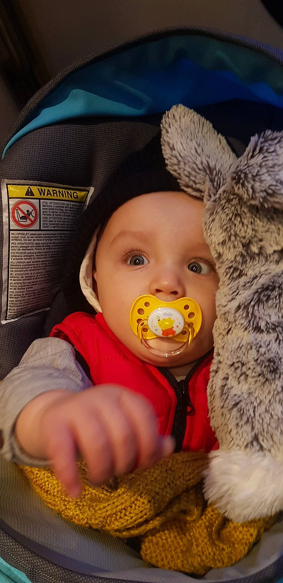 James a rejoint le concours — aidez-le/la à gagner de superbes lots ! cheek, child, eye, face, fun, girl, infant, joy, mouth, nose, person, product, skin, smile, toddler, yellow