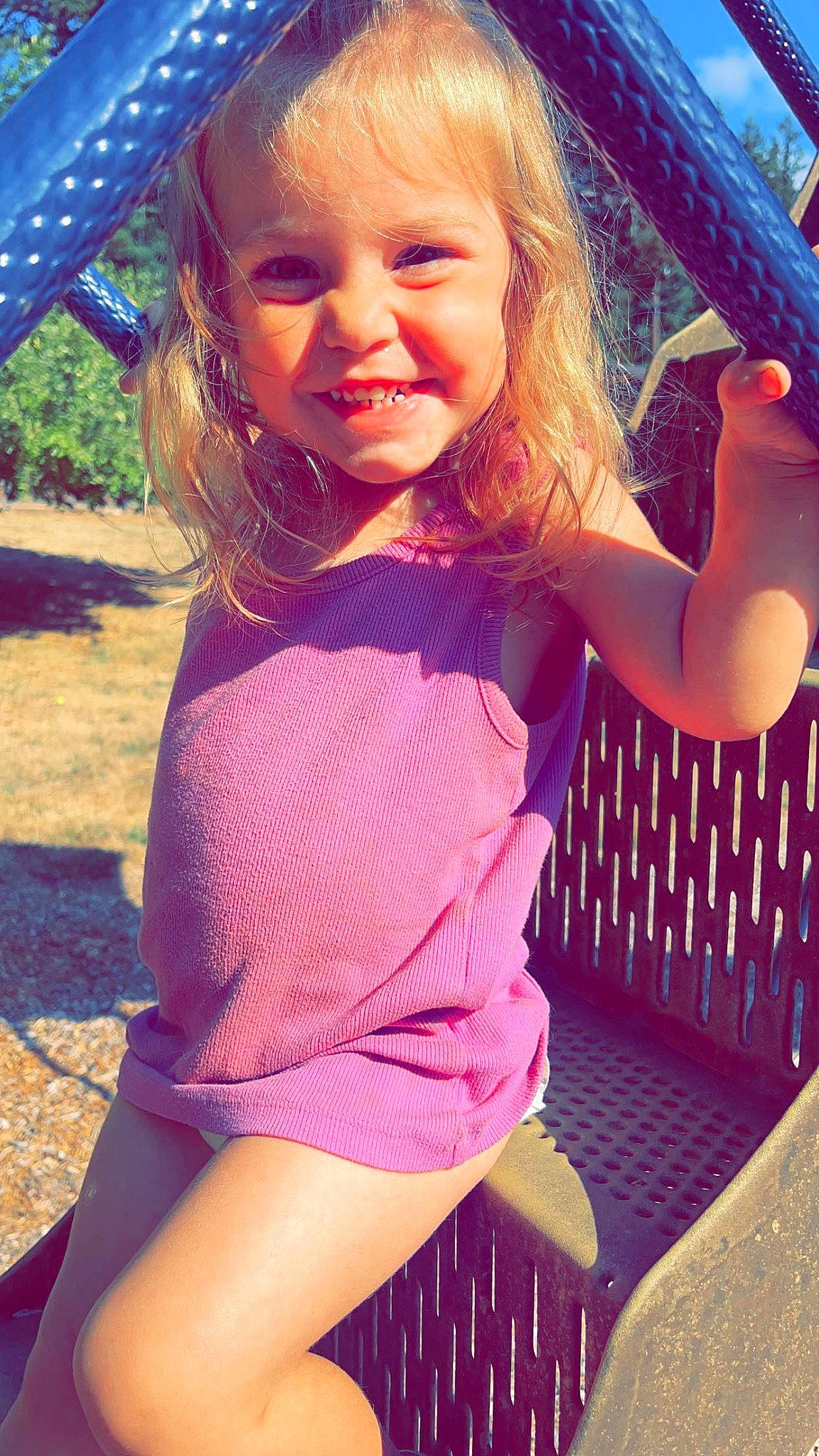 Indie is registered to the contest to win money with this photo: cool, facial_expression, finger, fun, hair, hairstyle, happy, head, joy, leg, leisure, light, lip, mouth, organ, person, pink, skin, smile, summer