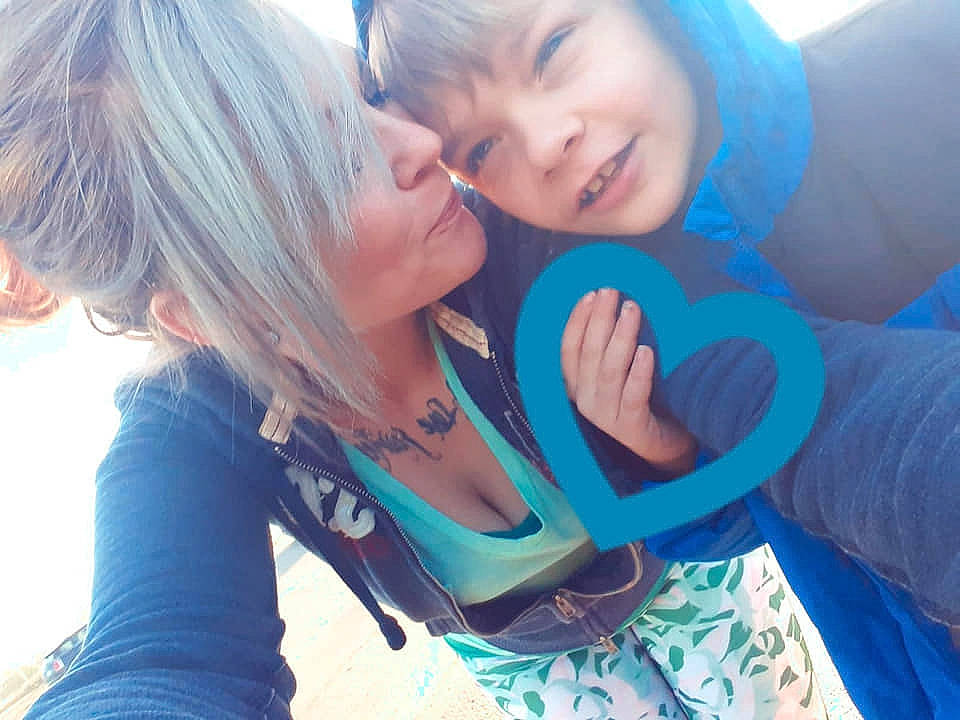 Ben is registered to the contest to win money with this photo: black_hair, blond, child, cool, friendship, fun, gesture, happy, hug, interaction, kiss, leisure, love, mouth, person, photography, selfie, smile, tree