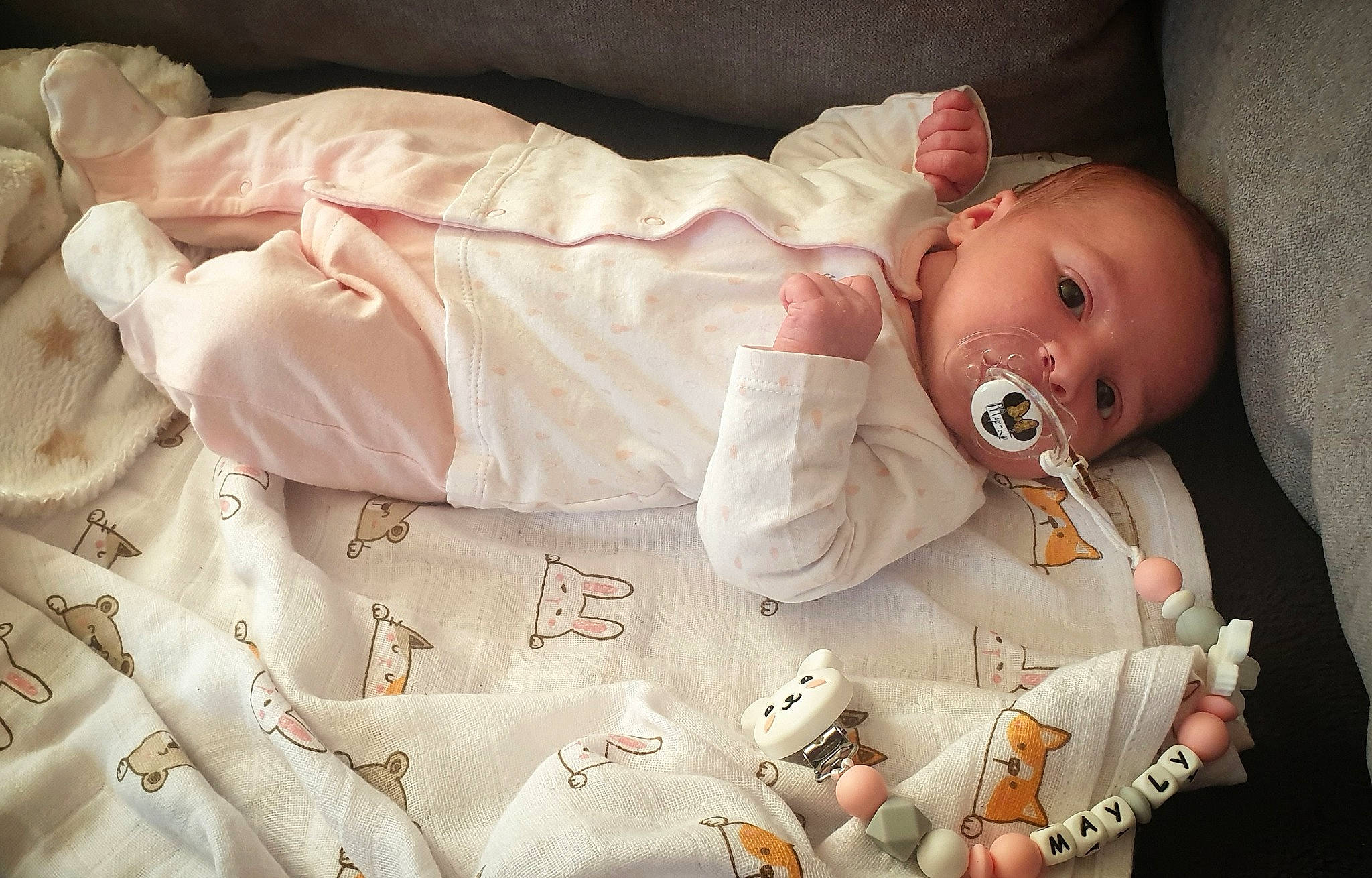 May-ly a rejoint le concours — aidez-le/la à gagner de superbes lots ! baby, baby_products, baby_toddler_clothing, beige, cheek, child, linens, peach, person, skin