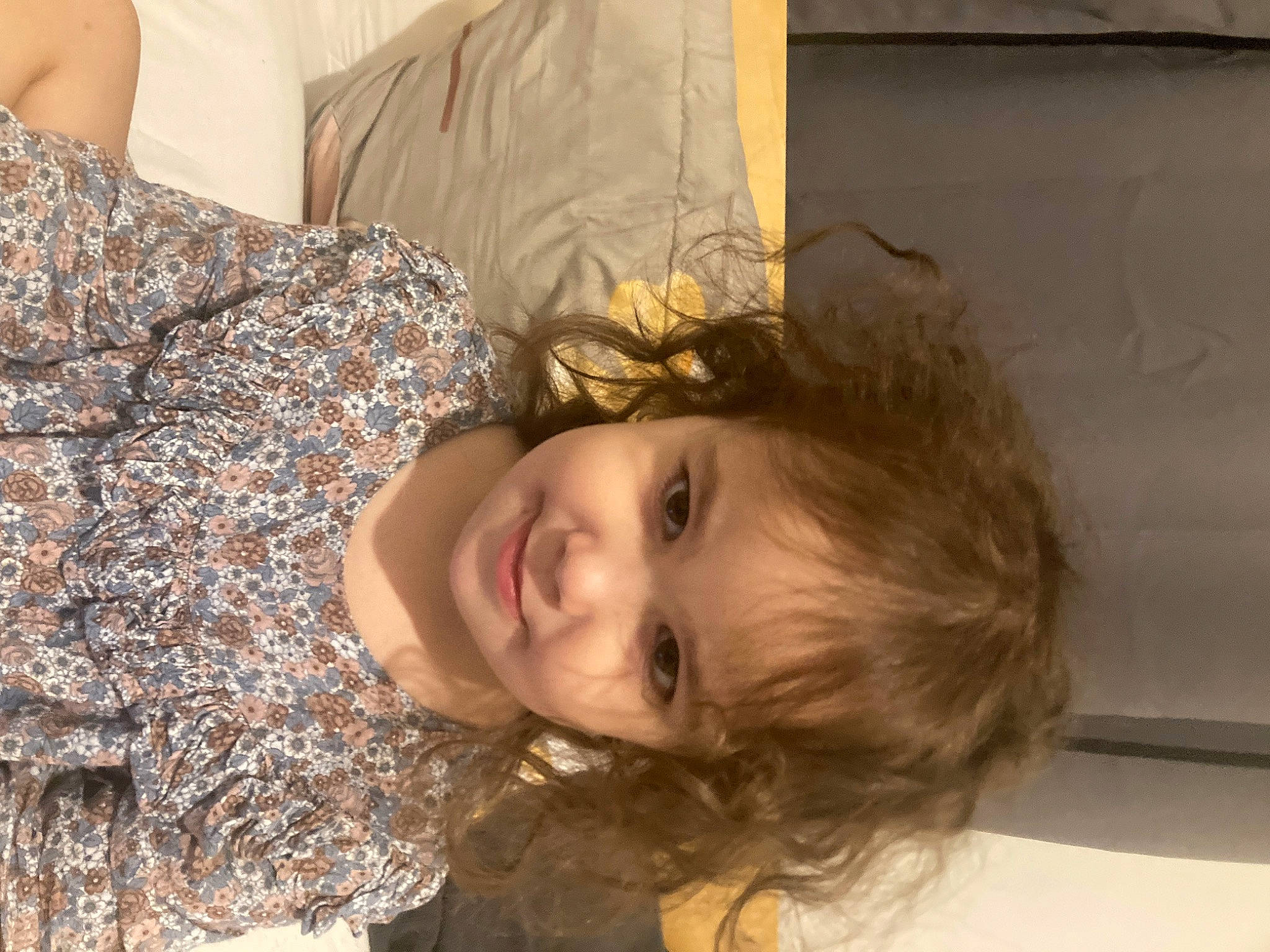 Sofia a rejoint le concours — aidez-le/la à gagner de superbes lots ! beauty, blond, brown_hair, child, eyelash, face, flooring, fun, grass, hairstyle, happy, joy, lip, long_hair, nose, pattern, person, portrait_photography, room, smile