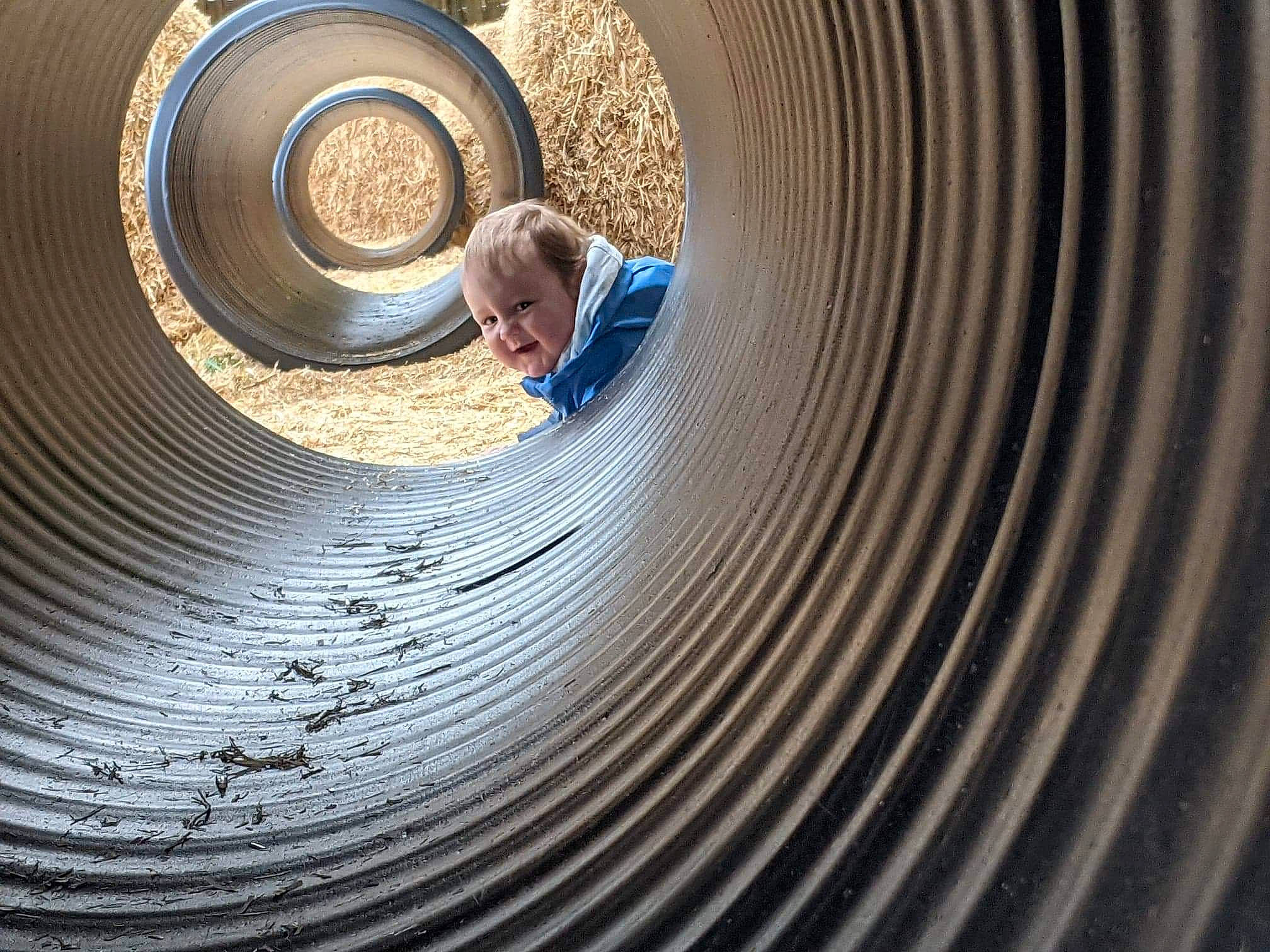 Oliver-james is registered to the contest to win money with this photo: auto_part, automotive_tire, automotive_wheel_system, circle, design, electric_blue, flash_photography, light, line, metal, pattern, person, recreation, rim, symmetry, tints_and_shades, tire_care, tread, water, window