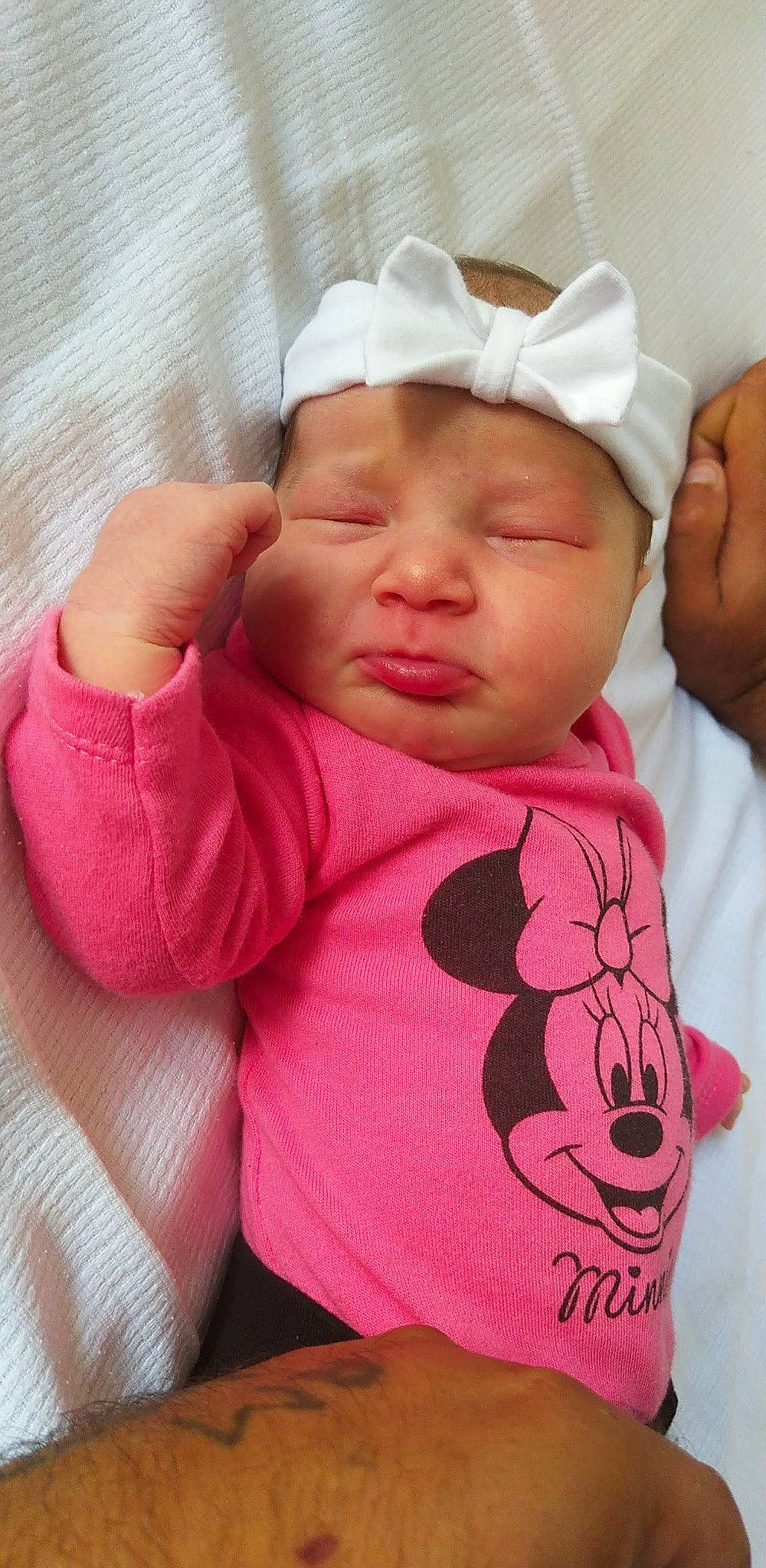 Kiriacie participe au concours pour gagner de l'argent avec cette photo : arm, baby_sleeping, baby_toddler_clothing, cheek, chin, comfort, eye, eyelash, face, hand, head, headwear, human_body, lip, mouth, neck, nose, person, product, skin