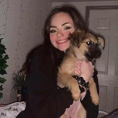 Jessie is registered to the contest to win money with this photo: canidae, carnivore, comfort, companion_dog, dog, dog_breed, door, ear, event, fawn, fur, happy, iris, liver, plant, selfie, smile, sporting_group, toy_dog, working_animal