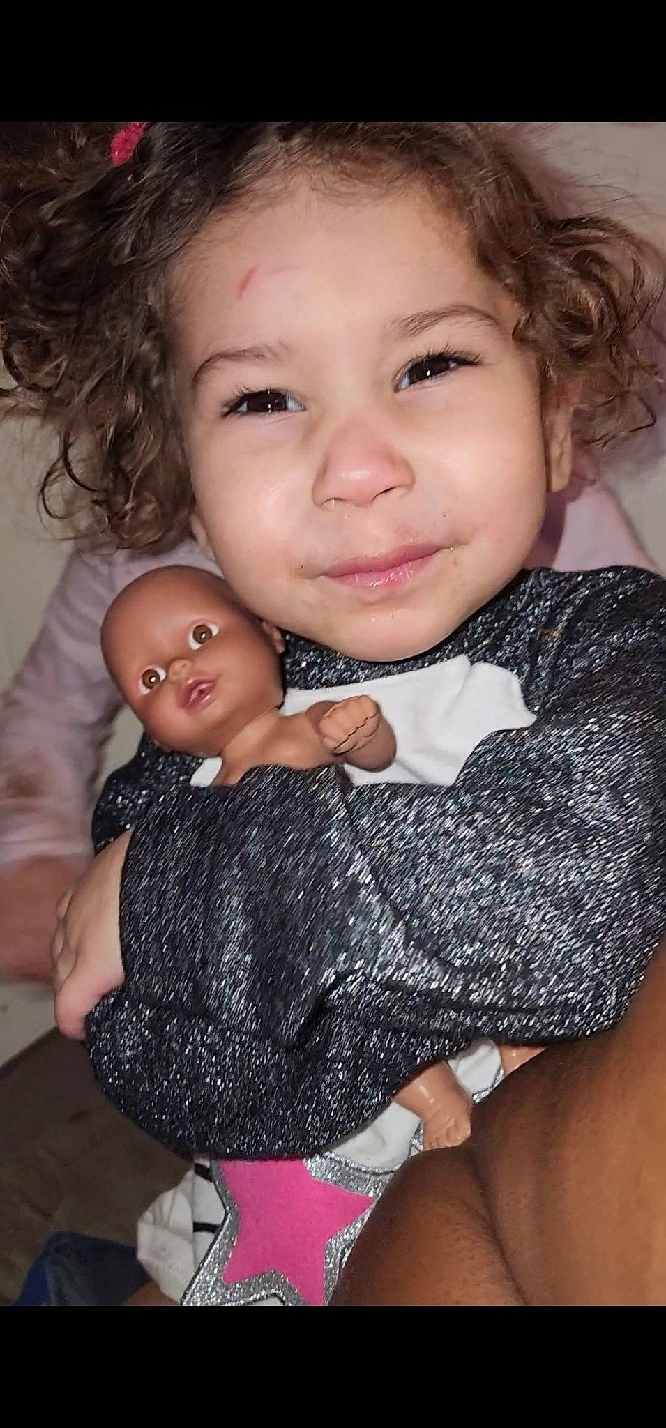 Niyah joined the competition — help win amazing prizes! arm, cheek, chin, eye, eyebrow, face, finger, flash_photography, gesture, hair, hairstyle, hand, happy, iris, joy, lip, nose, organ, person, pink