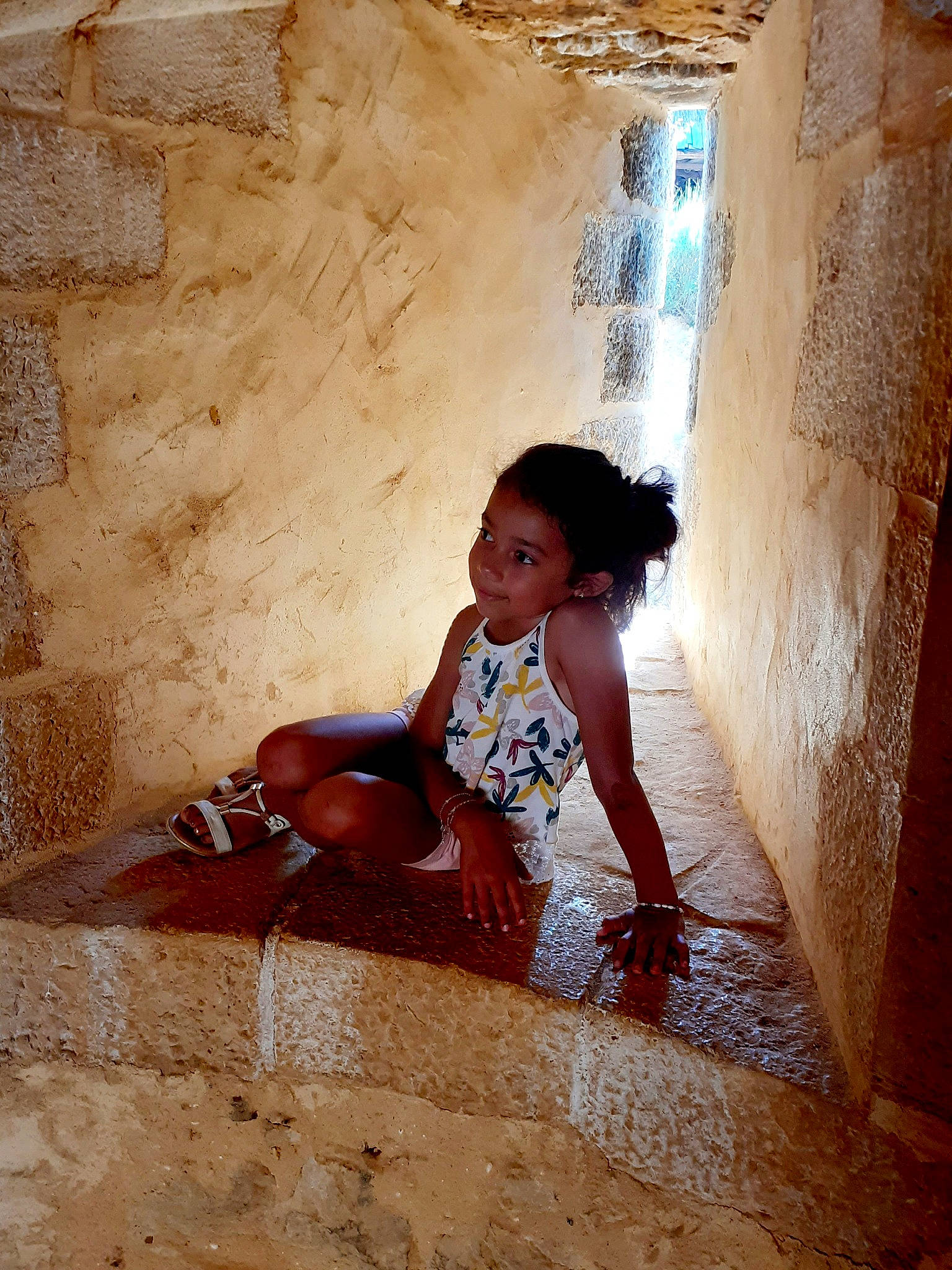 Lyna participe au concours pour gagner de l'argent avec cette photo : fawn, person