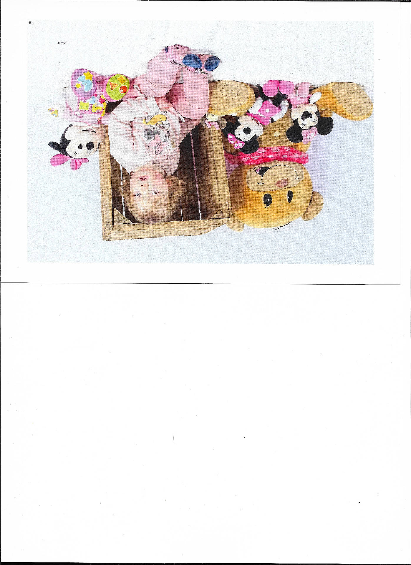 Shelby a rejoint le concours — aidez-le/la à gagner de superbes lots ! accessories, baby, box, cardboard, clothing, doll, face, figurine, food, footwear, furniture, head, people, person, photobooth, plush, shoe, sweets, teddybear, toy