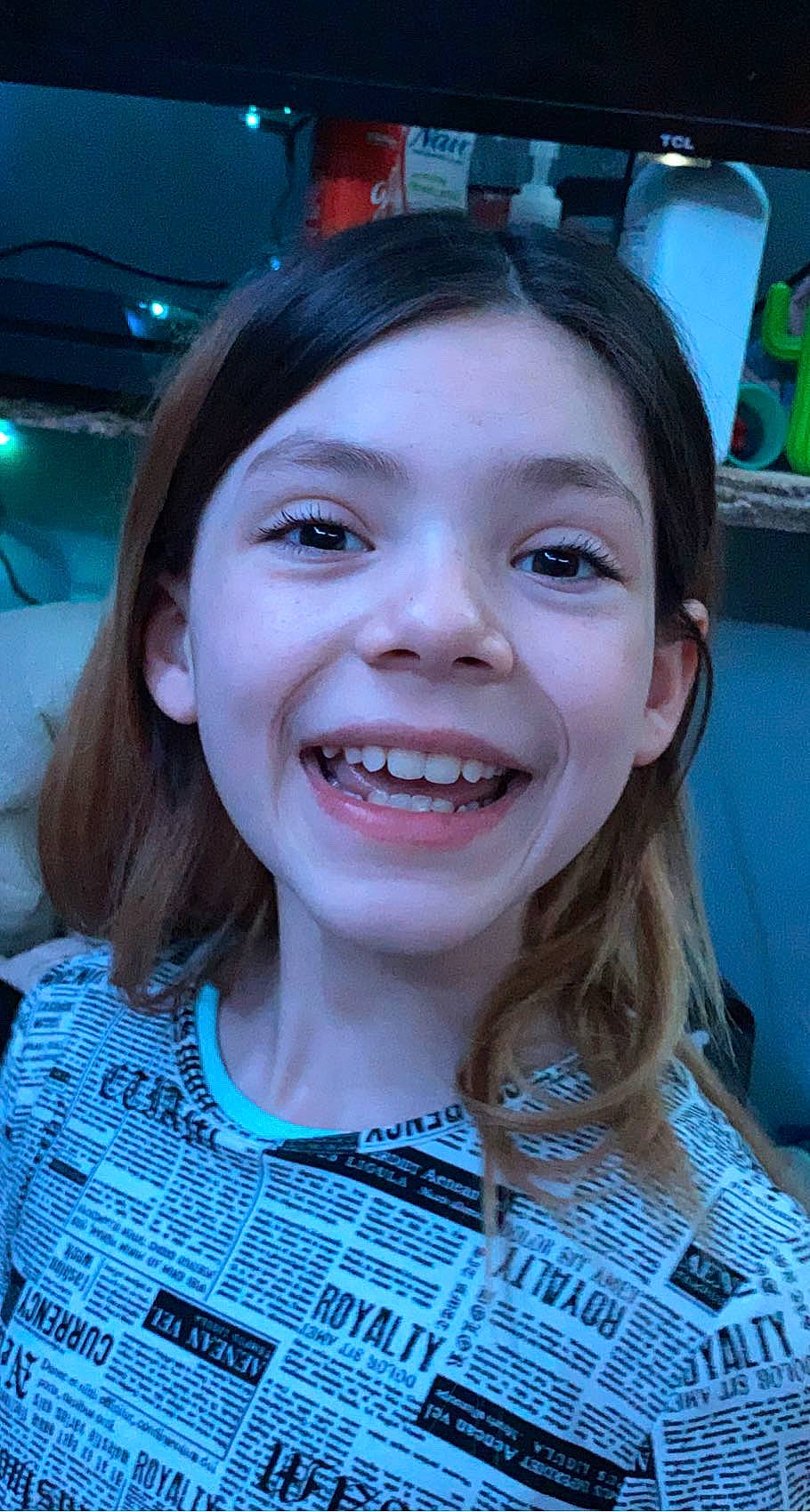 Machenna is registered to the contest to win money with this photo: blue, cheek, chin, ear, eye, eyebrow, eyelash, facial_expression, hairstyle, happy, human_body, jaw, joy, lip, mouth, neck, nose, organ, person, skin