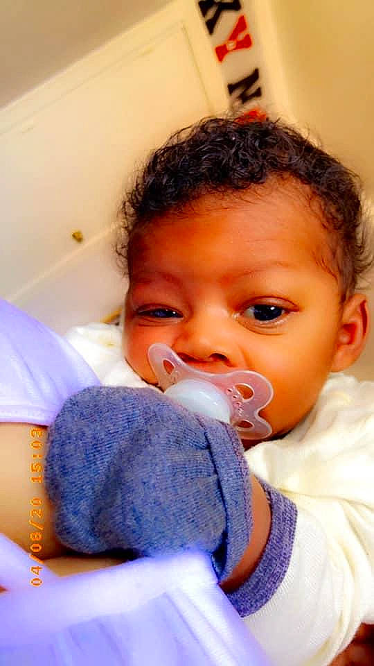 Kyng is registered to the contest to win money with this photo: baby, cheek, child, lip, mouth, nose, person, skin, toddler