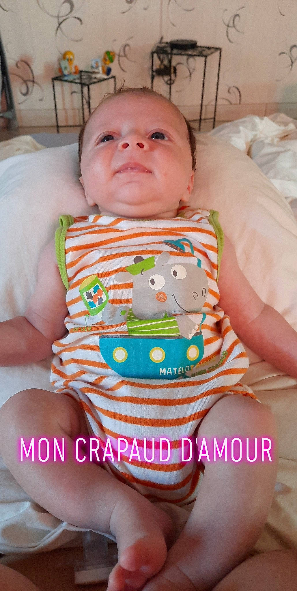 Thibault participe au concours pour gagner de l'argent avec cette photo : abdomen, baby, baby_toddler_clothing, beauty, cheek, comfort, finger, head, joint, muscle, neck, orange, person, pink, shoulder, skin, stomach, thigh, toddler, trunk