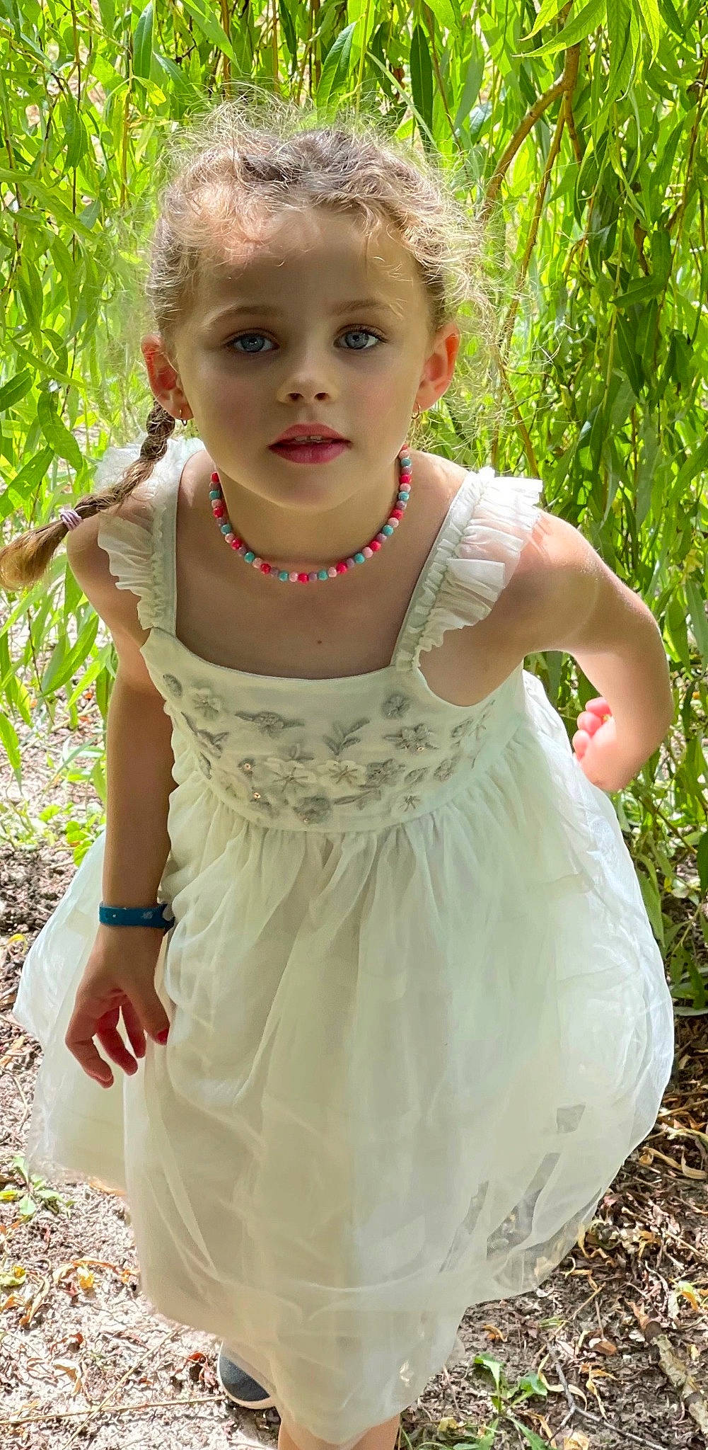 Giulia participe au concours pour gagner de l'argent avec cette photo : baby, baby_toddler_clothing, blond, bridal_party_dress, child, day_dress, dress, grass, green, happy, jewellery, one_piece_garment, pattern, people_in_nature, person, sitting, sleeve, summer, toddler, waist