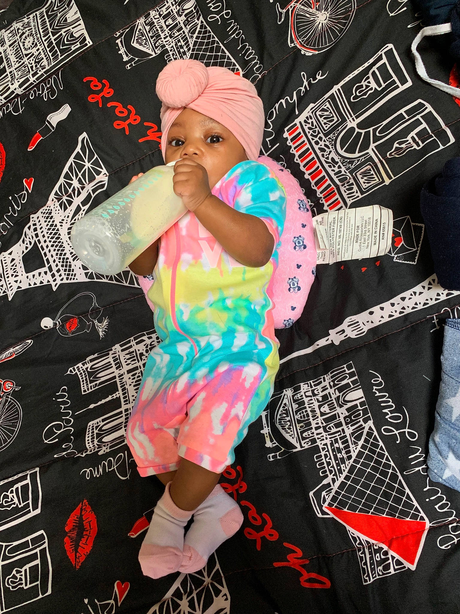 Karlie is registered to the contest to win money with this photo: cool, fashion, headwear, illustration, person, photography, pink, t_shirt