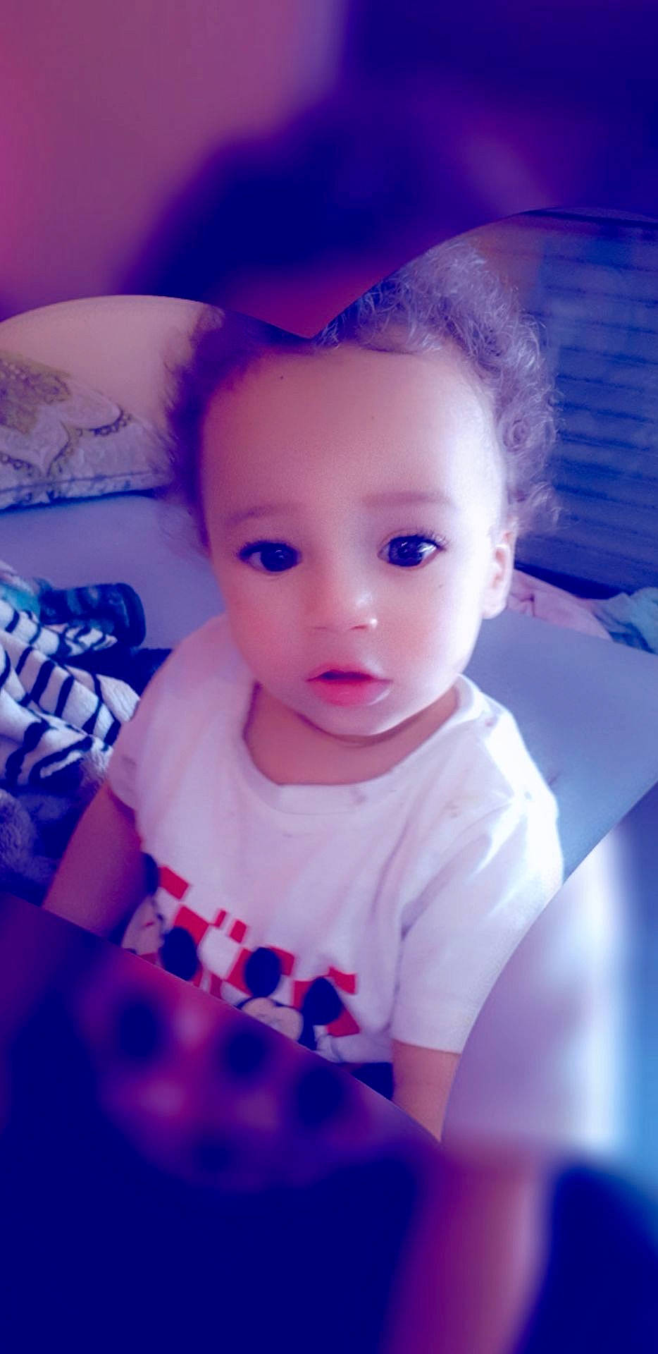 Mohamed a rejoint le concours — aidez-le/la à gagner de superbes lots ! baby, beauty, blue, cheek, child, eye, eyebrow, face, forehead, fun, head, iris, lip, mouth, nose, person, photography, purple, skin, sky