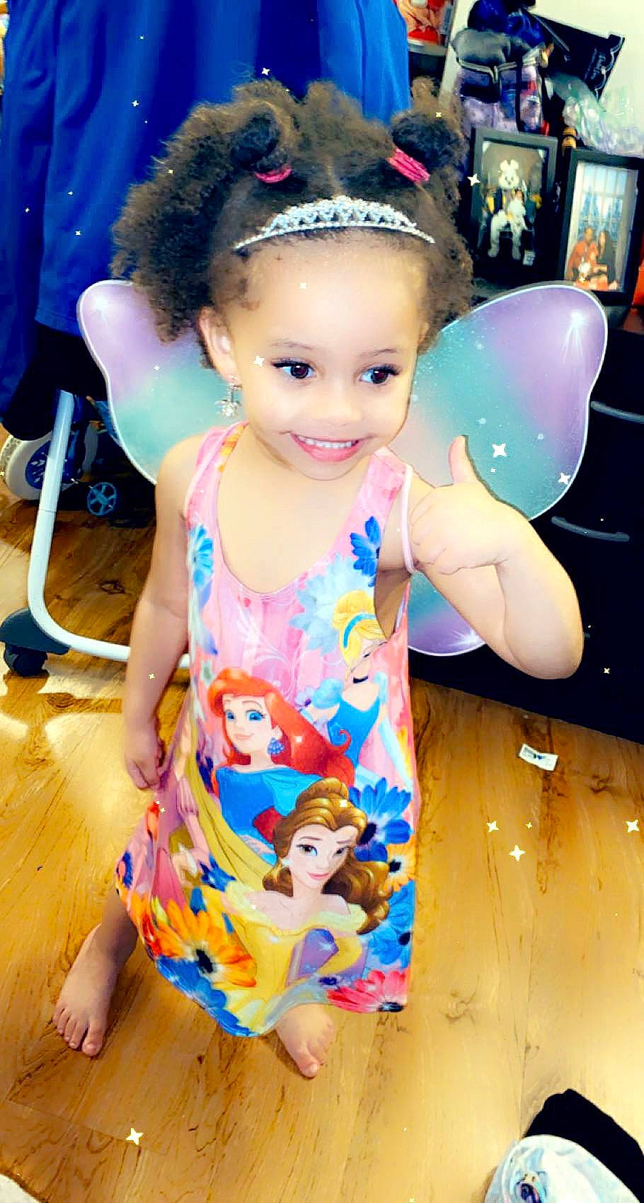 Elena is registered to the contest to win money with this photo: baby_toddler_clothing, blue, child, electric_blue, event, fashion_accessory, fun, hairstyle, happy, headpiece, jewellery, joy, leisure, magenta, necklace, person, pink, purple, skin, smile