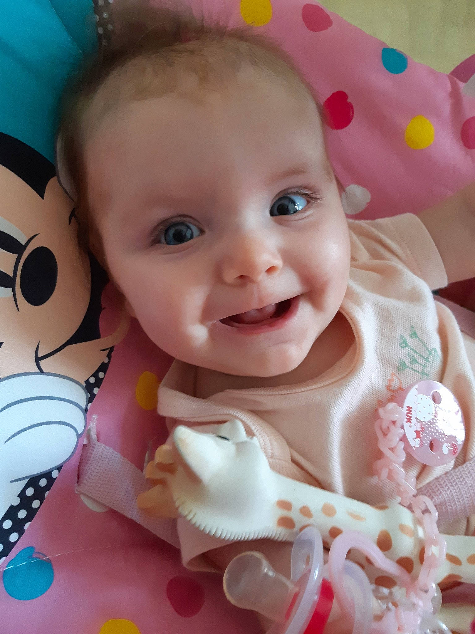 Melody participe au concours pour gagner de l'argent avec cette photo : beauty, cake_decorating, cheek, child, eye, face, girl, head, human_hair_color, infant, iris, joy, lip, mouth, nose, person, pink, skin, smile, sugar_paste