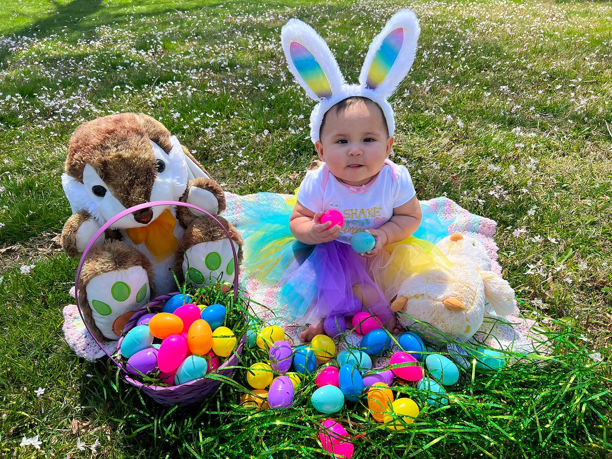 Antonella is registered to the contest to win money with this photo: child, easter, easter_bunny, easter_egg, event, fun, grass, grassland, happy, hare, holiday, leisure, mammal, people_in_nature, person, plant, play, rabbit, recreation, toy