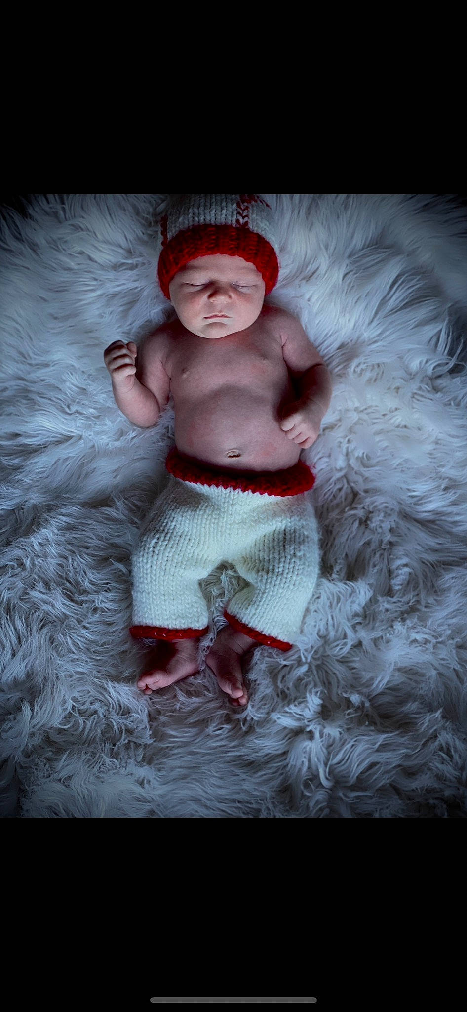 Creed is registered to the contest to win money with this photo: abdomen, angel, art, baby, baby_toddler_clothing, barechested, chest, darkness, face, fictional_character, flash_photography, flesh, fur, happy, human_body, leg, linens, sitting, toddler, trunk