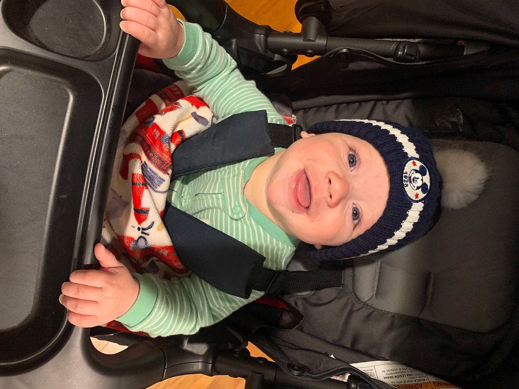 Tyden joined the competition — help win amazing prizes! auto_part, baby, baby_carriage, baby_in_car_seat, baby_products, baby_safety, car_seat, car_seat_cover, child, comfort, family_car, fun, headwear, lap, luxury_vehicle, person, sitting, smile, steering_wheel, toddler
