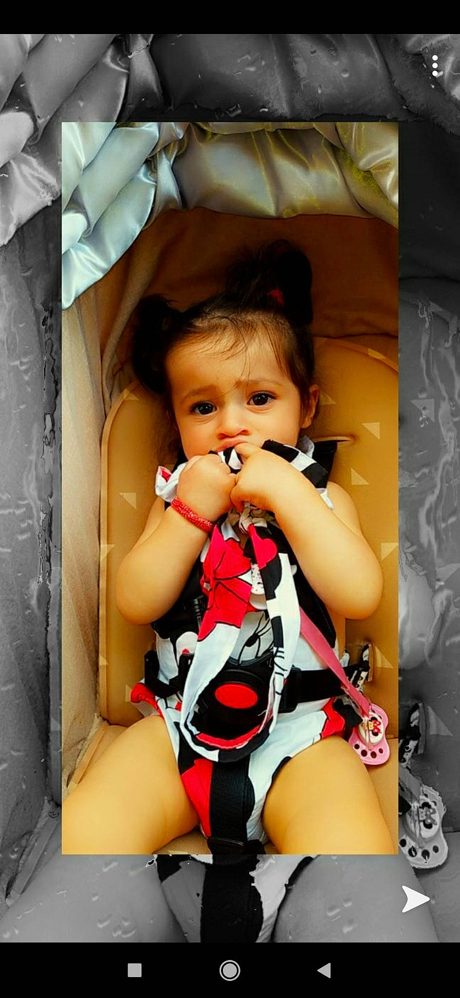 Cataleya participe au concours pour gagner de l'argent avec cette photo : arm, baby, baby_products, black_hair, car_seat, cheek, child, eye, finger, leg, mouth, person, photography, snapshot, thigh, thumb, toddler